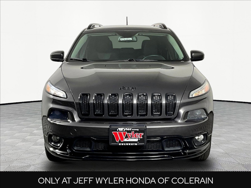 Used 2018 Jeep Cherokee Latitude Tech Connect 4x4 SUV