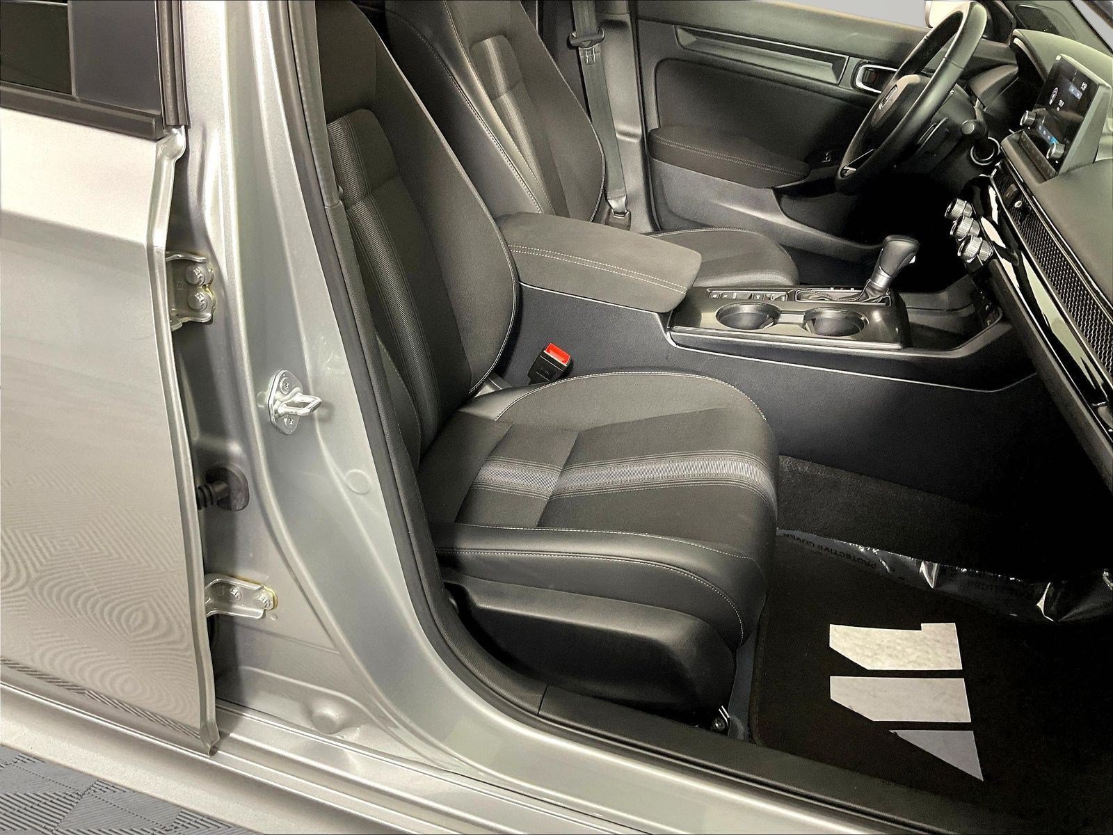 2025 Honda Civic Sport - Photo 30