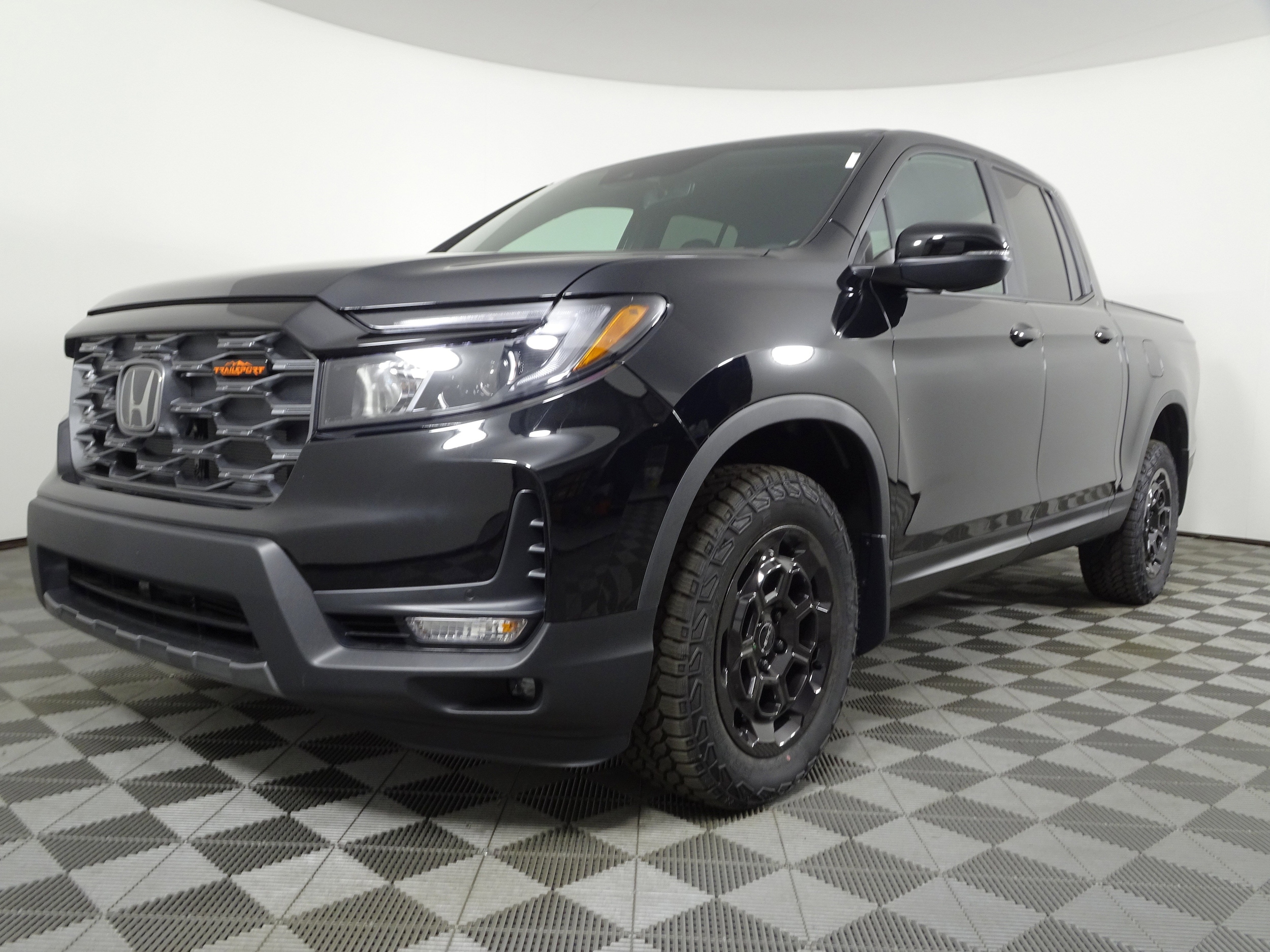 2025 Honda Ridgeline TrailSport - Photo 14