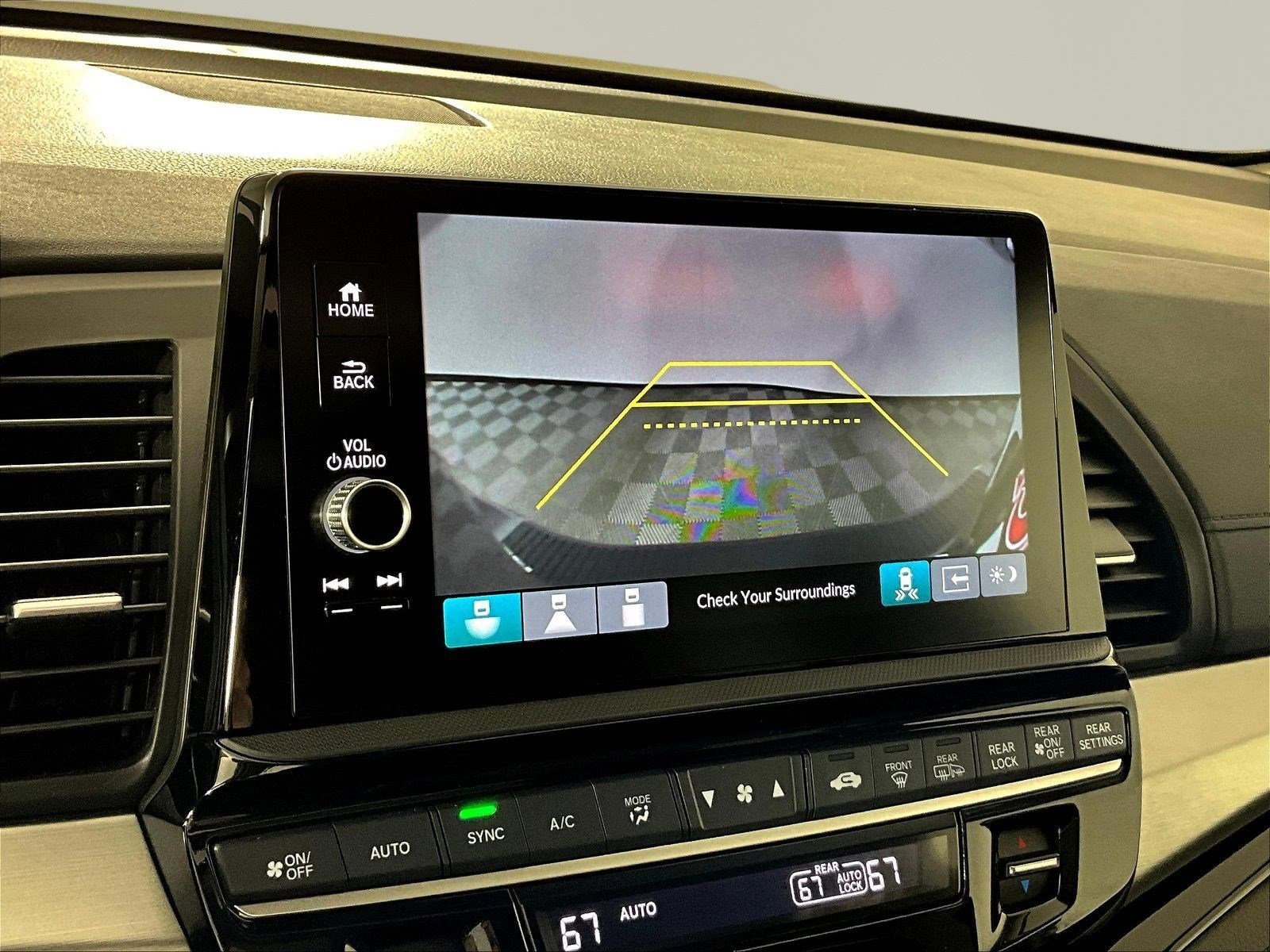 2025 Honda Odyssey Touring - Photo 14