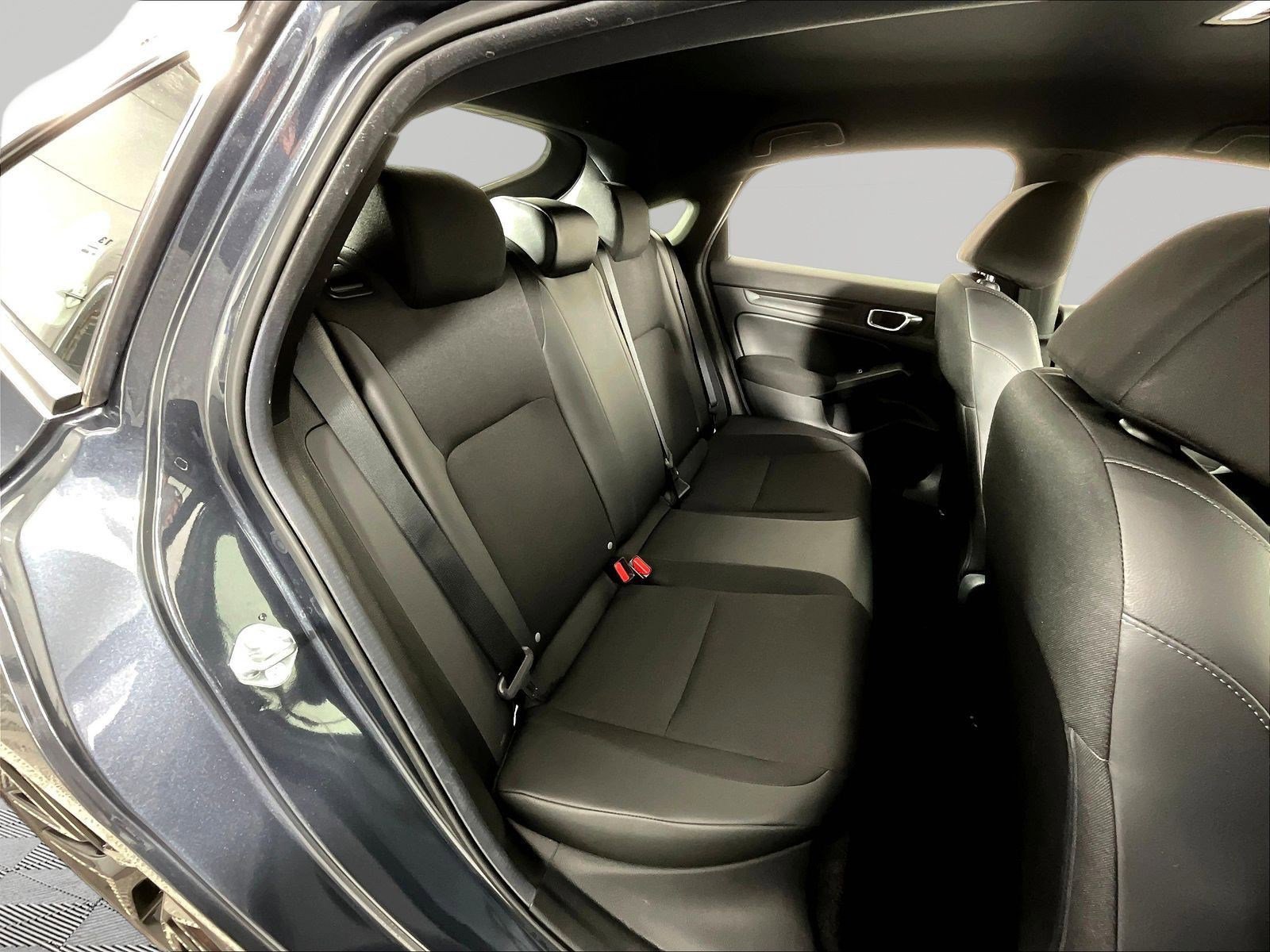2025 Honda Civic Hatchback Sport - Photo 25