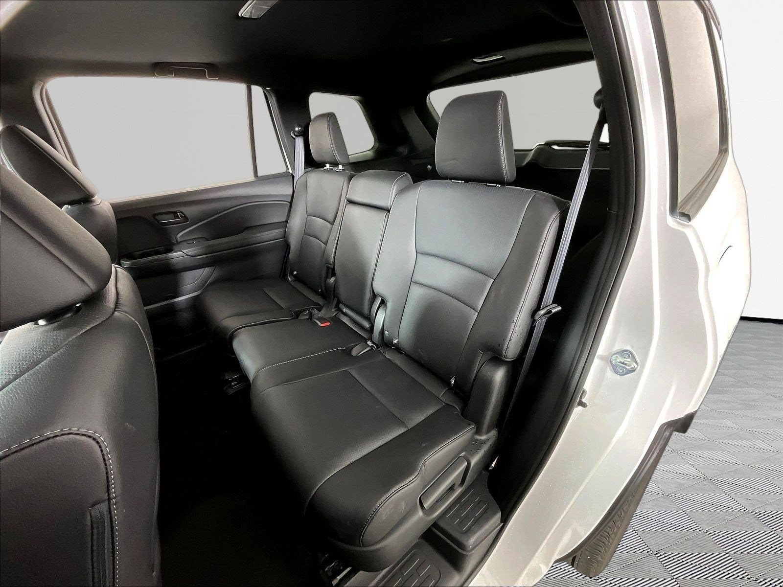 2023 Honda Passport EX-L - Photo 25