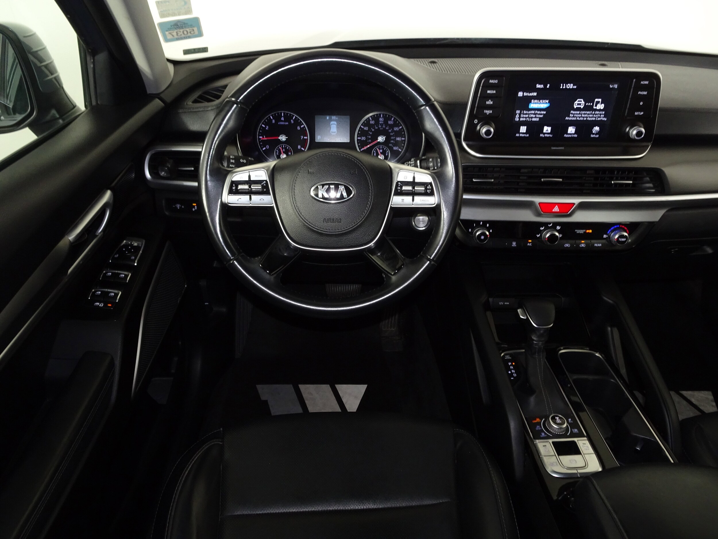 2020 Kia Telluride LX photo 3