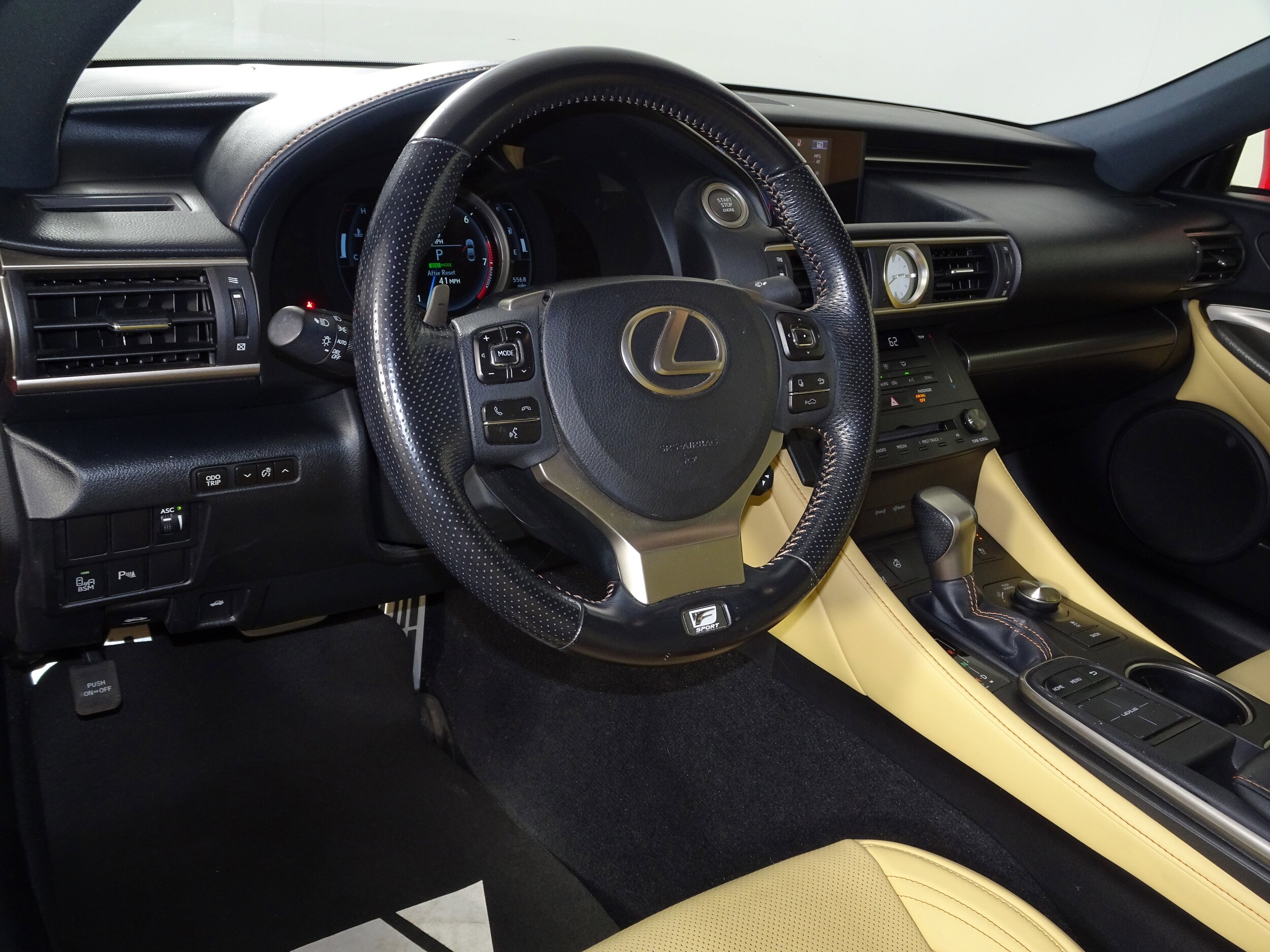 2016 Lexus RC 350 AWD photo 4