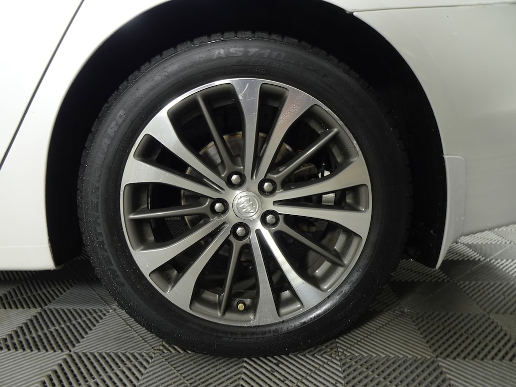 Used 2017 Buick Lacrosse 4dr Sdn Premium FWD Sedan