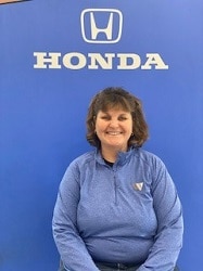 Staff member Tammy Clark from ID_770d93dab60f