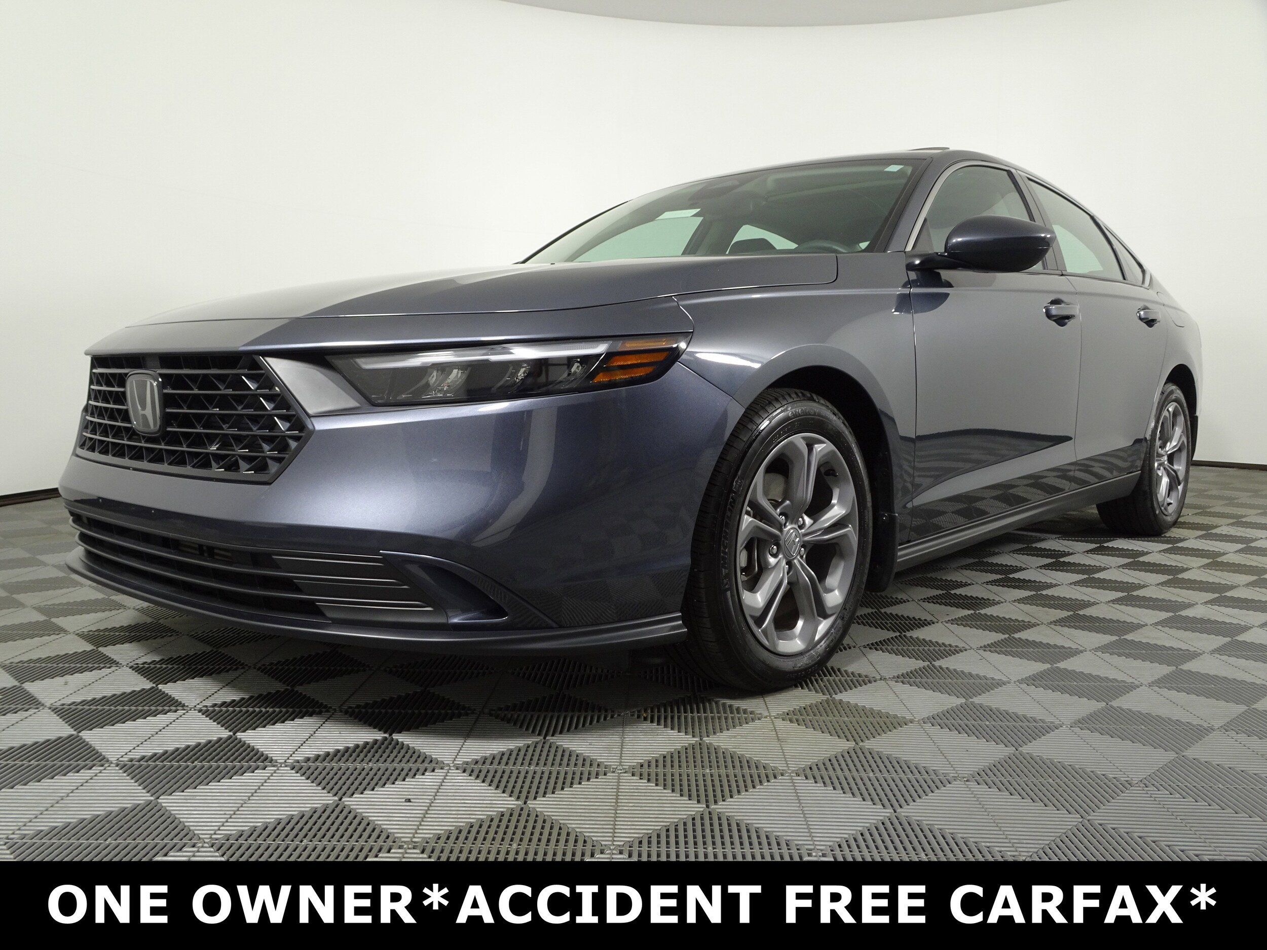 2024 Honda Accord EX photo 2