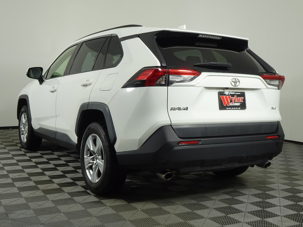 Used 2019 Toyota RAV4 XLE FWD SUV