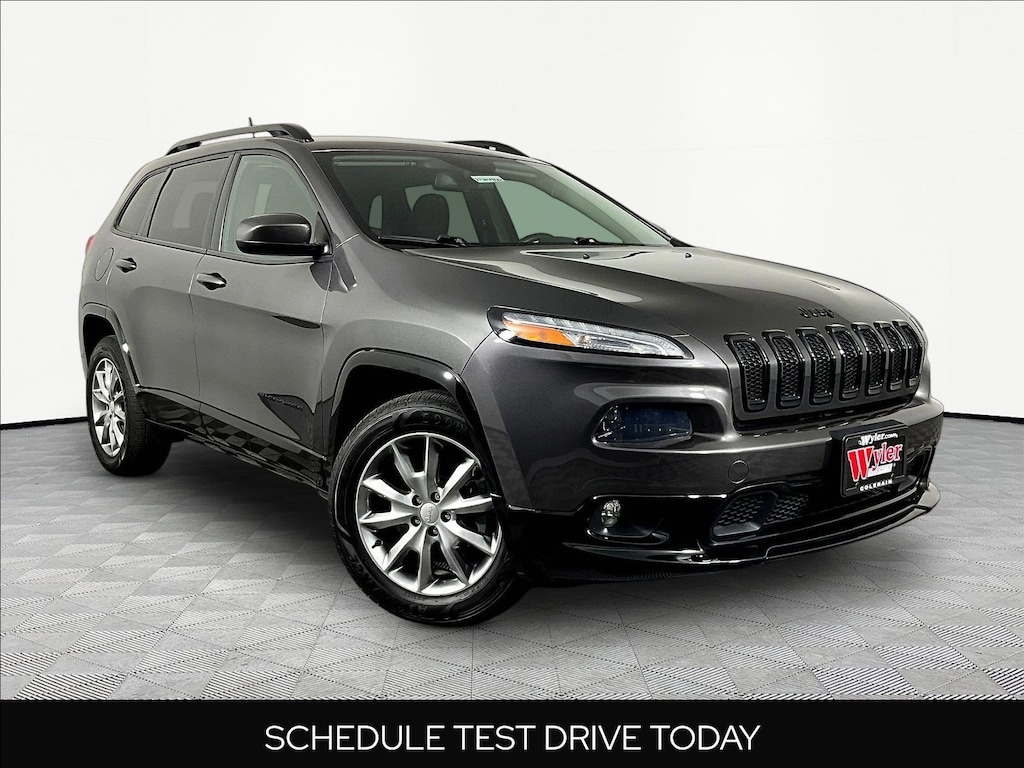 Used 2018 Jeep Cherokee Latitude Tech Connect 4x4 SUV