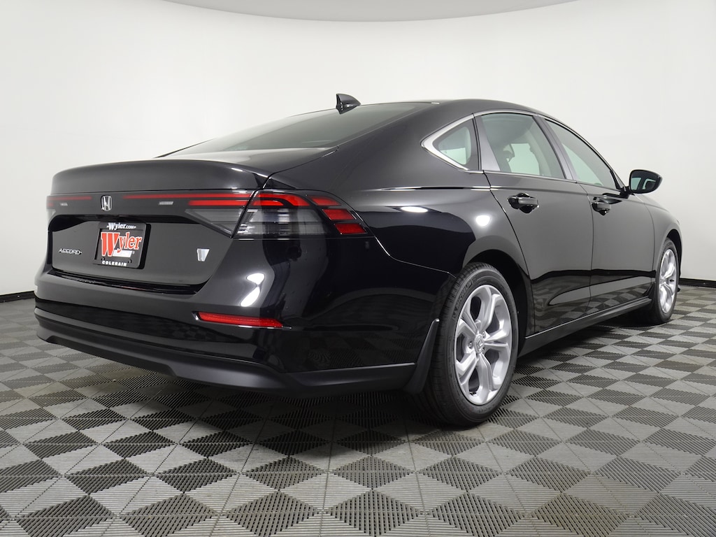 New 2025 Honda Accord LX Sedan