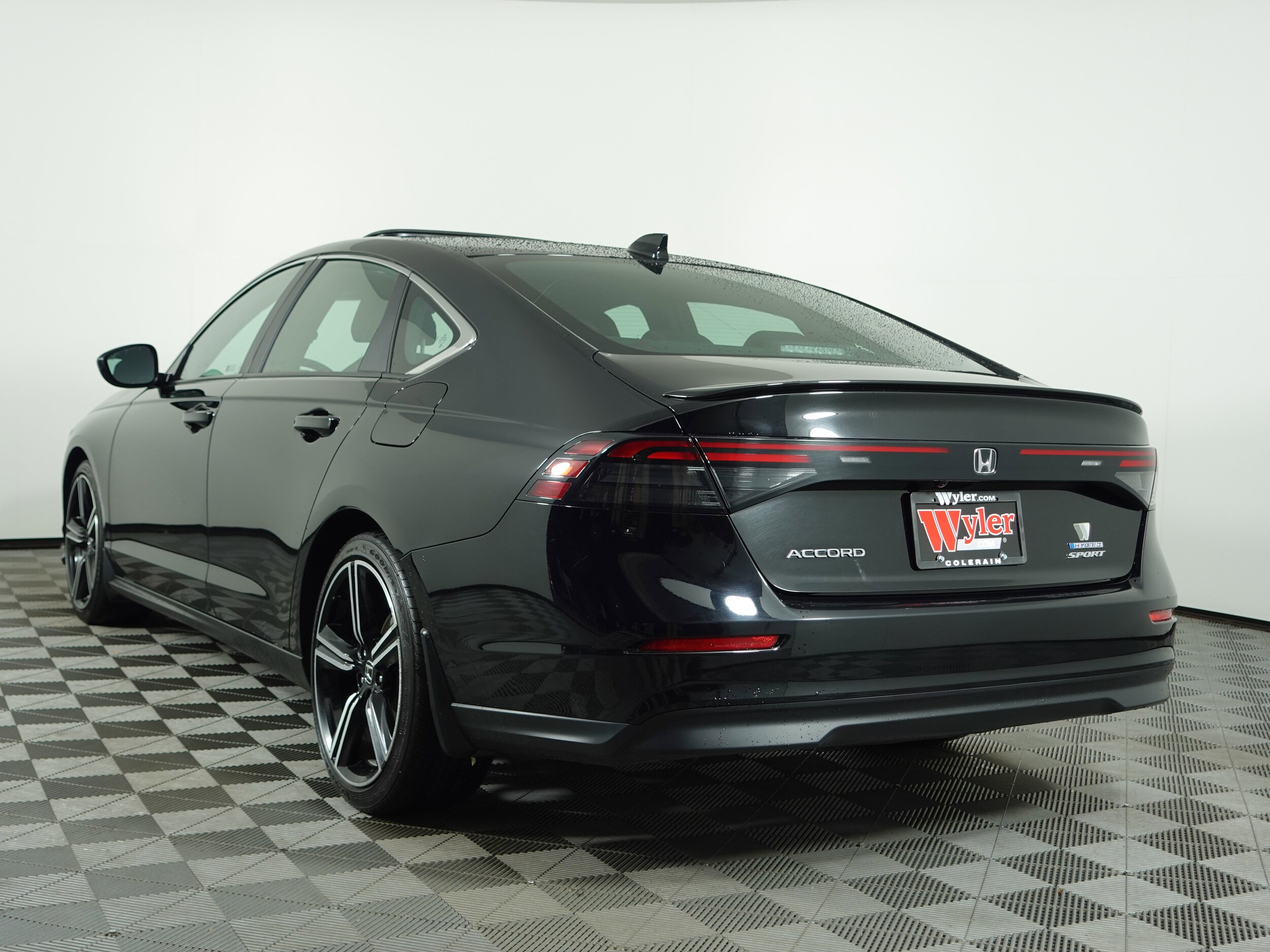 2023 Honda Accord Hybrid Sport photo 3