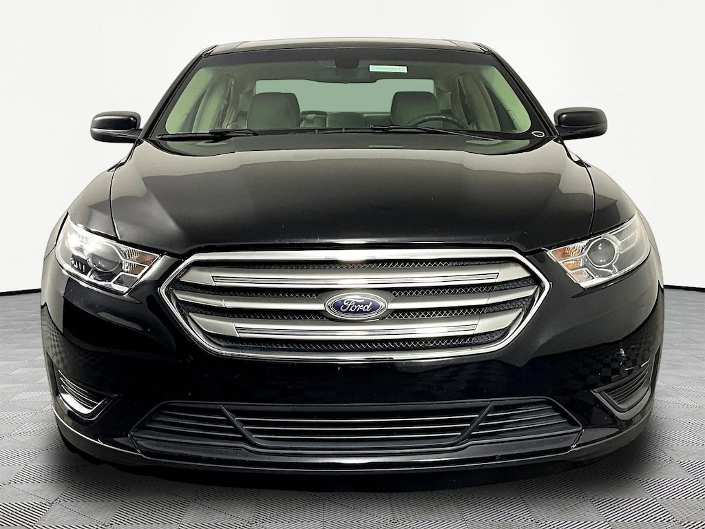 Used 2017 Ford Taurus SE FWD Sedan