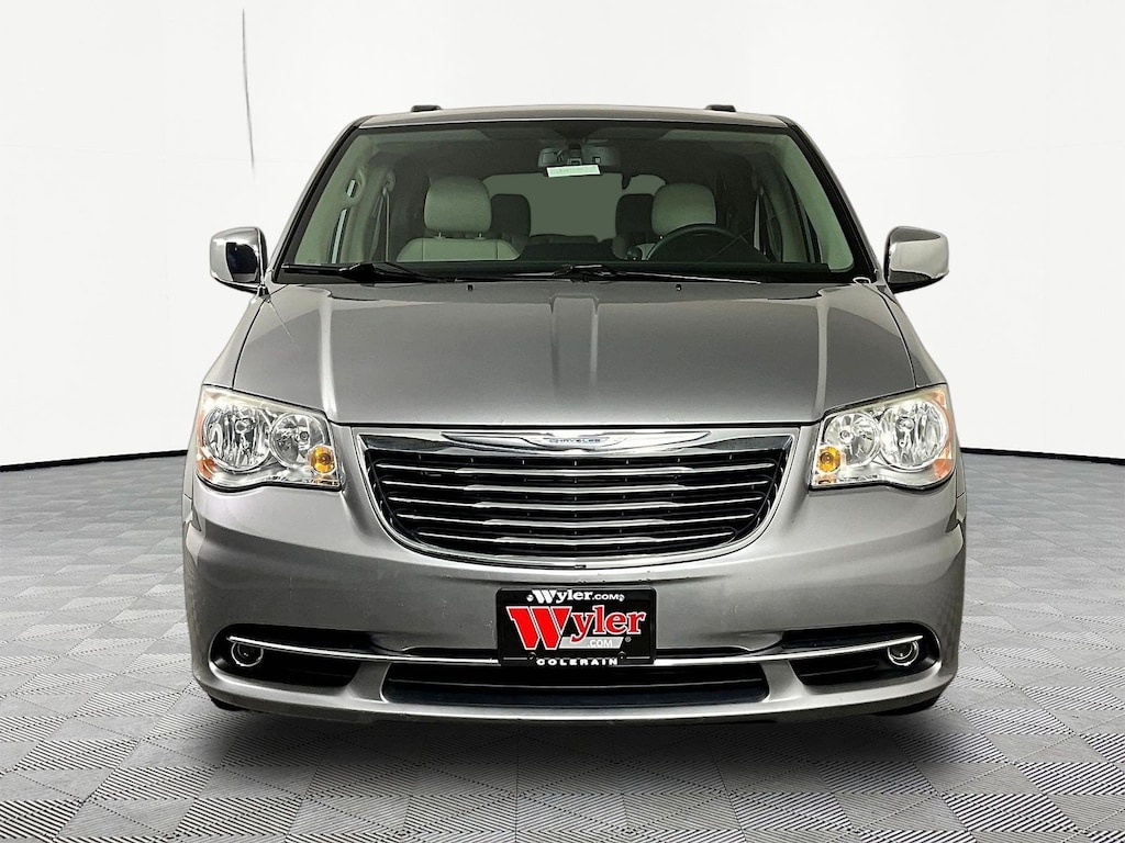 Used 2013 Chrysler Town & Country 4dr Wgn Touring-L Van LWB Passenger Van