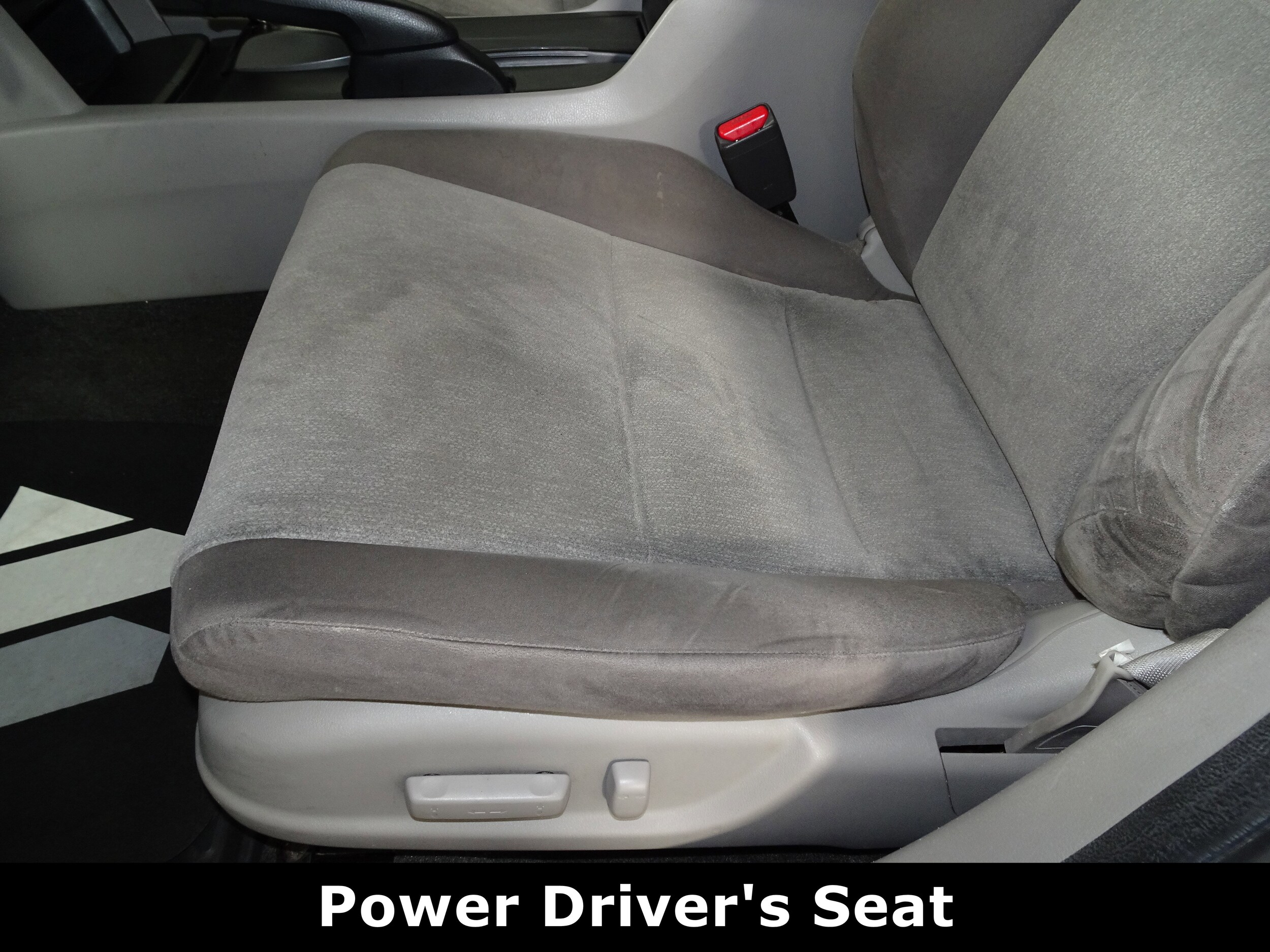 2010 Honda Accord LX-P photo 4