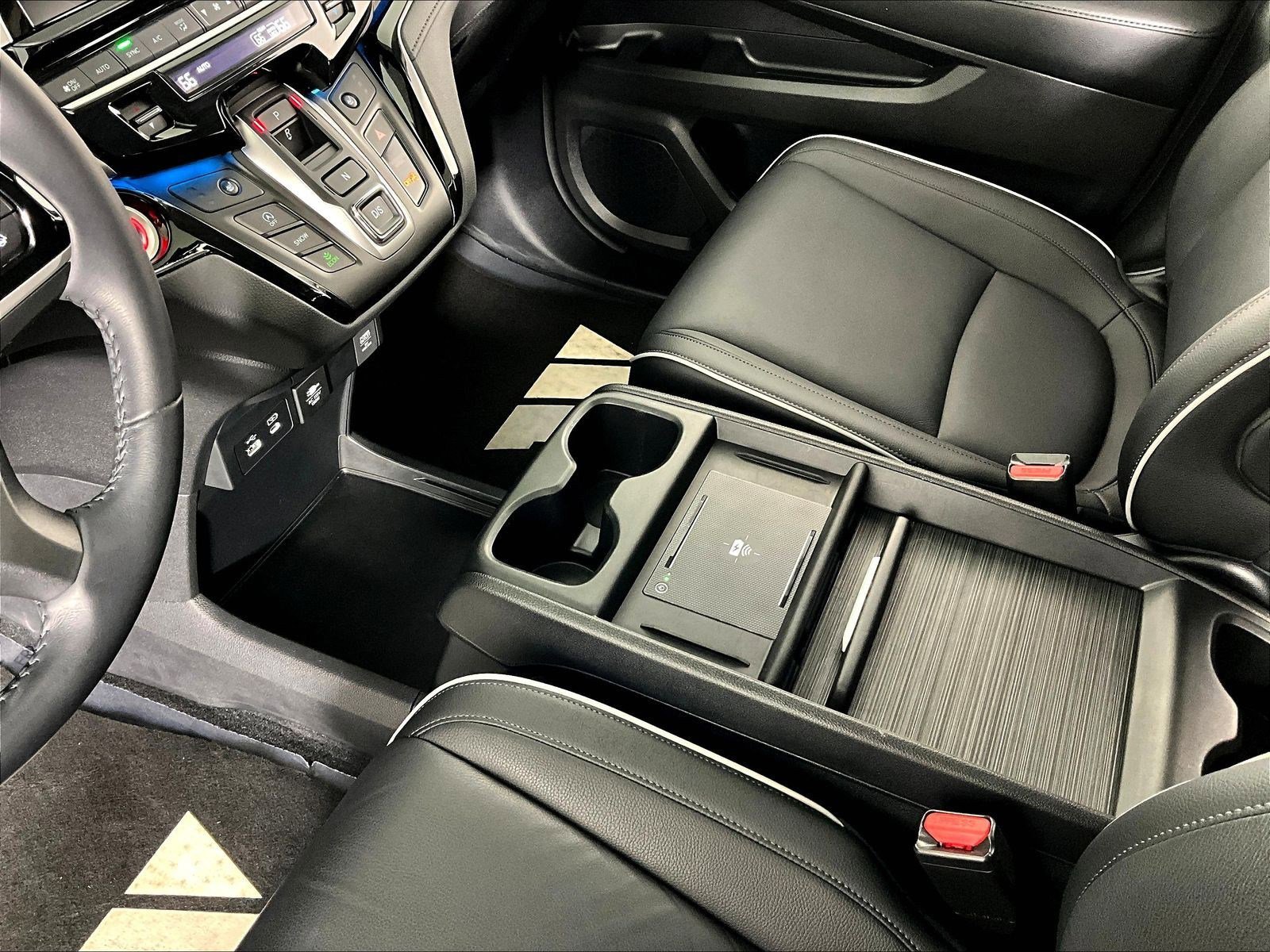2025 Honda Odyssey Touring - Photo 18