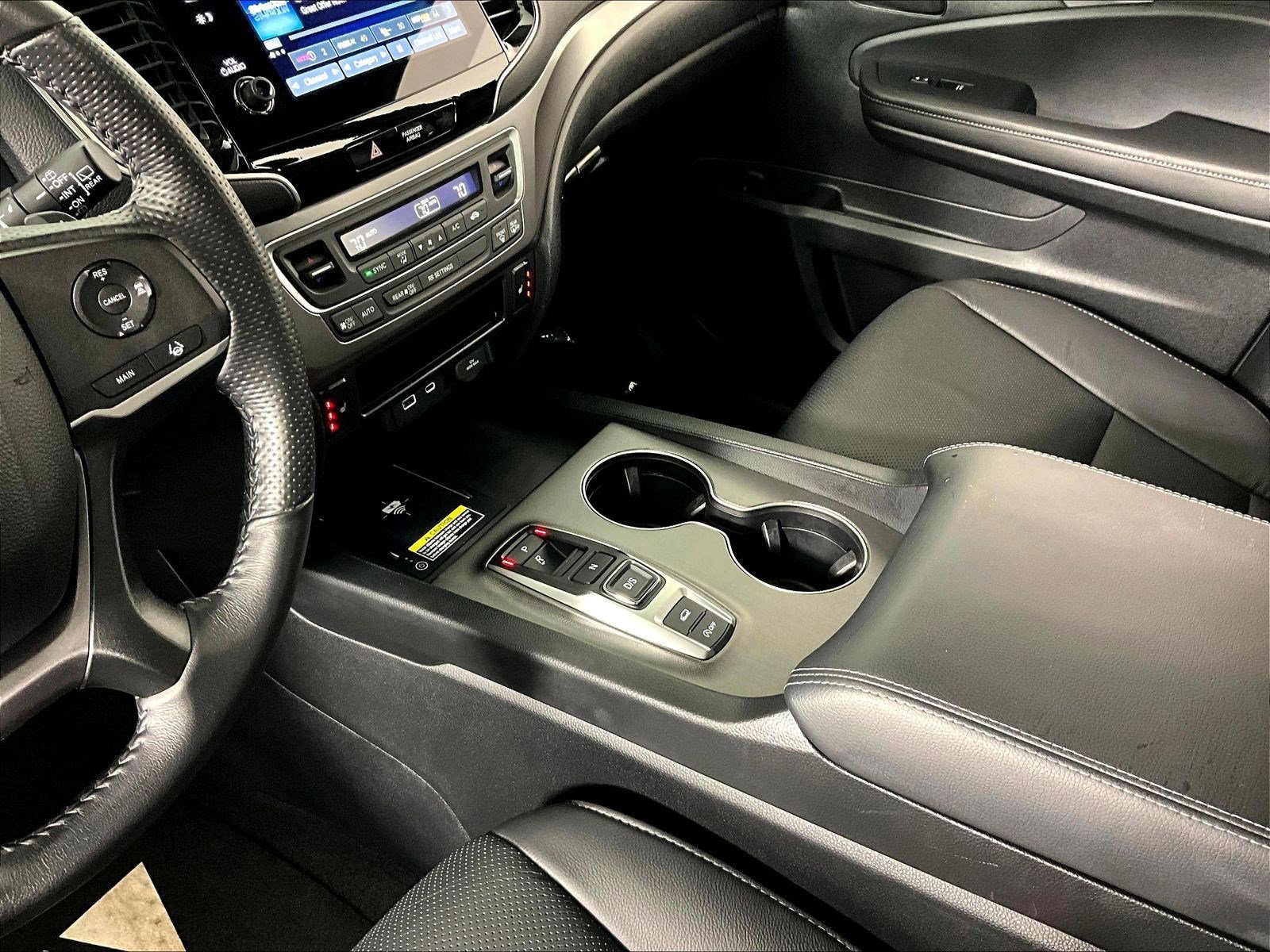 2024 Honda Passport EX-L - Photo 18