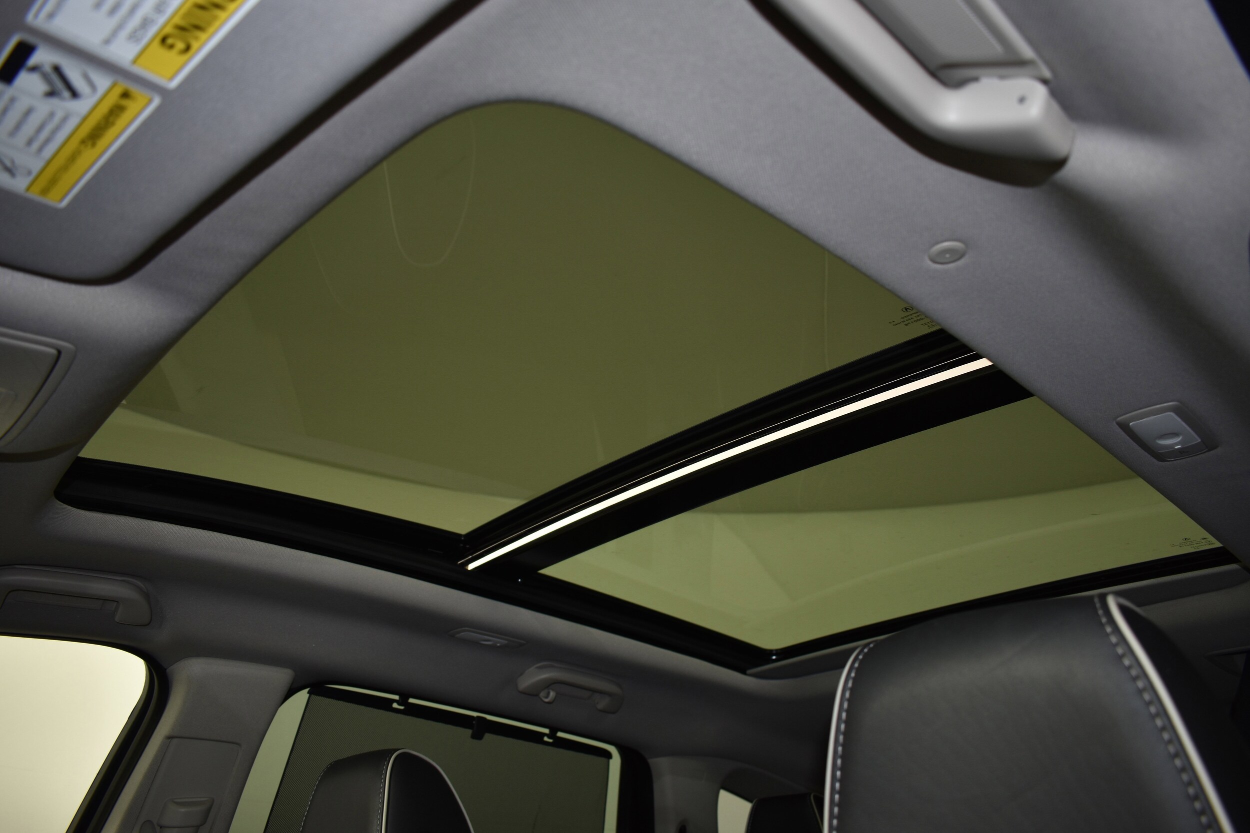 2024 Acura MDX SH-AWD Advance photo 4