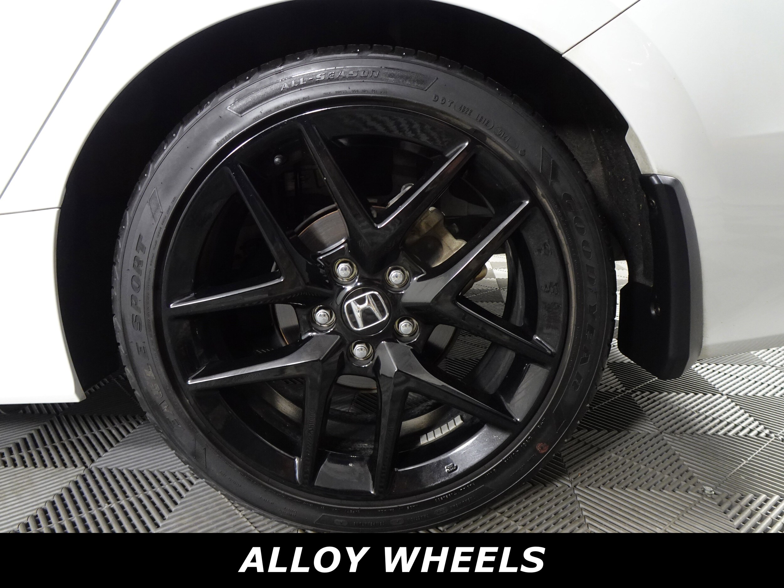 2022 Honda Civic Sport photo 3