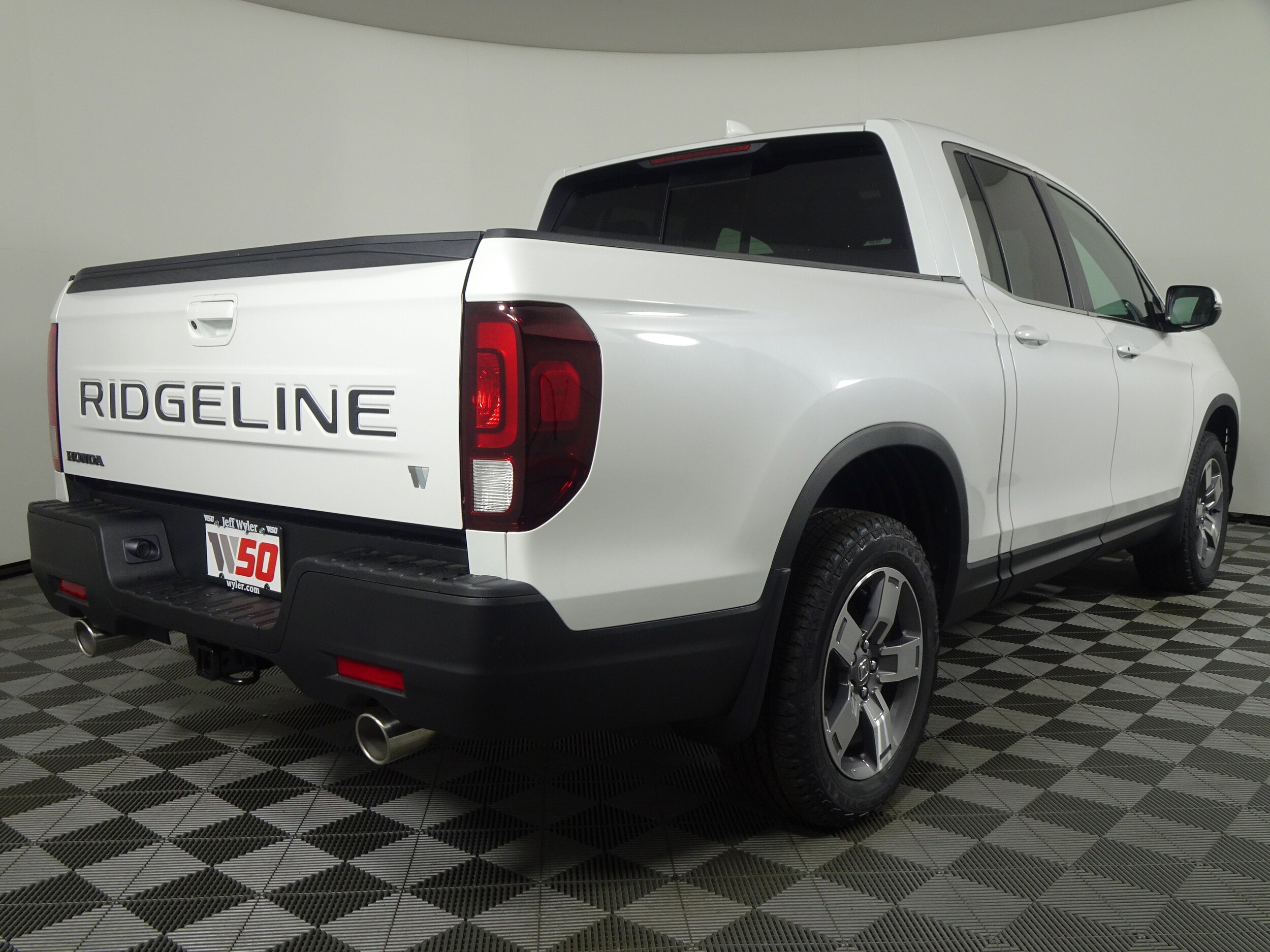 2025 Honda Ridgeline RTL photo 3