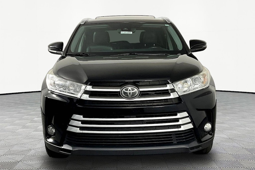 Used 2018 Toyota Highlander XLE V6 AWD SUV