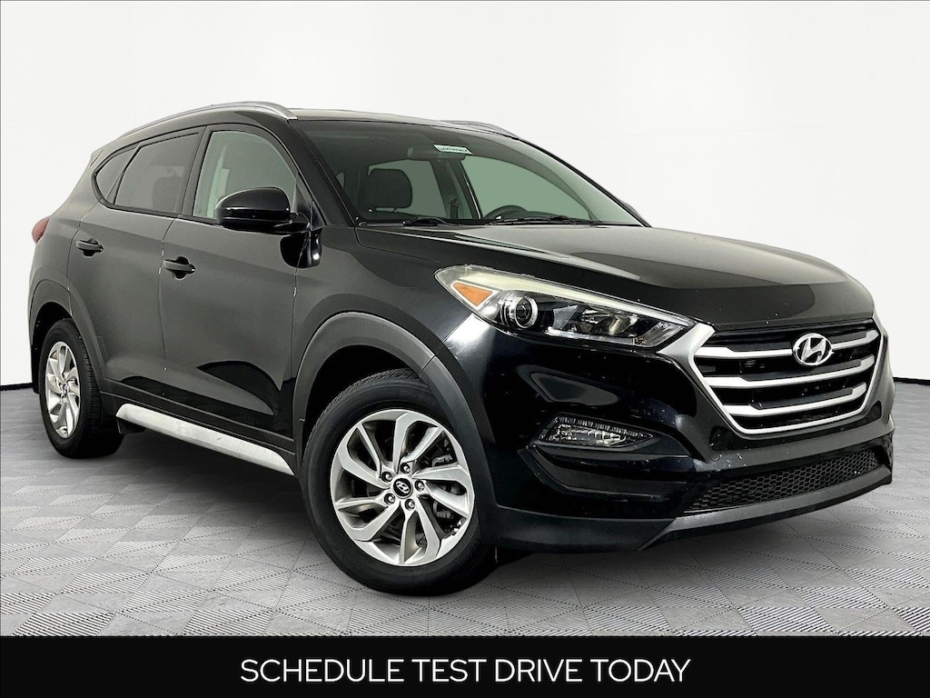 Used 2017 Hyundai Tucson SE AWD SUV