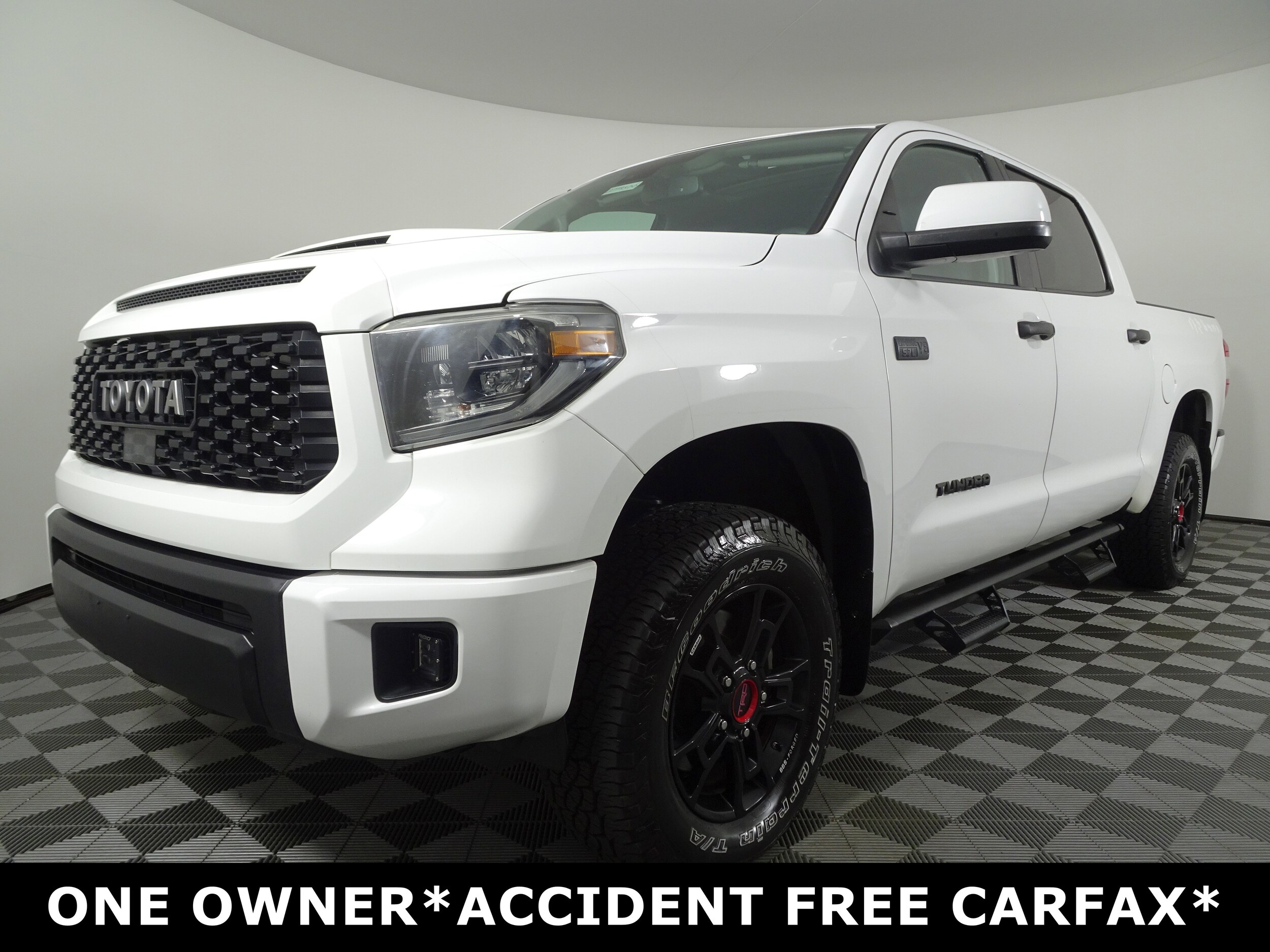 2019 Toyota Tundra TRD Pro CrewMax photo 2