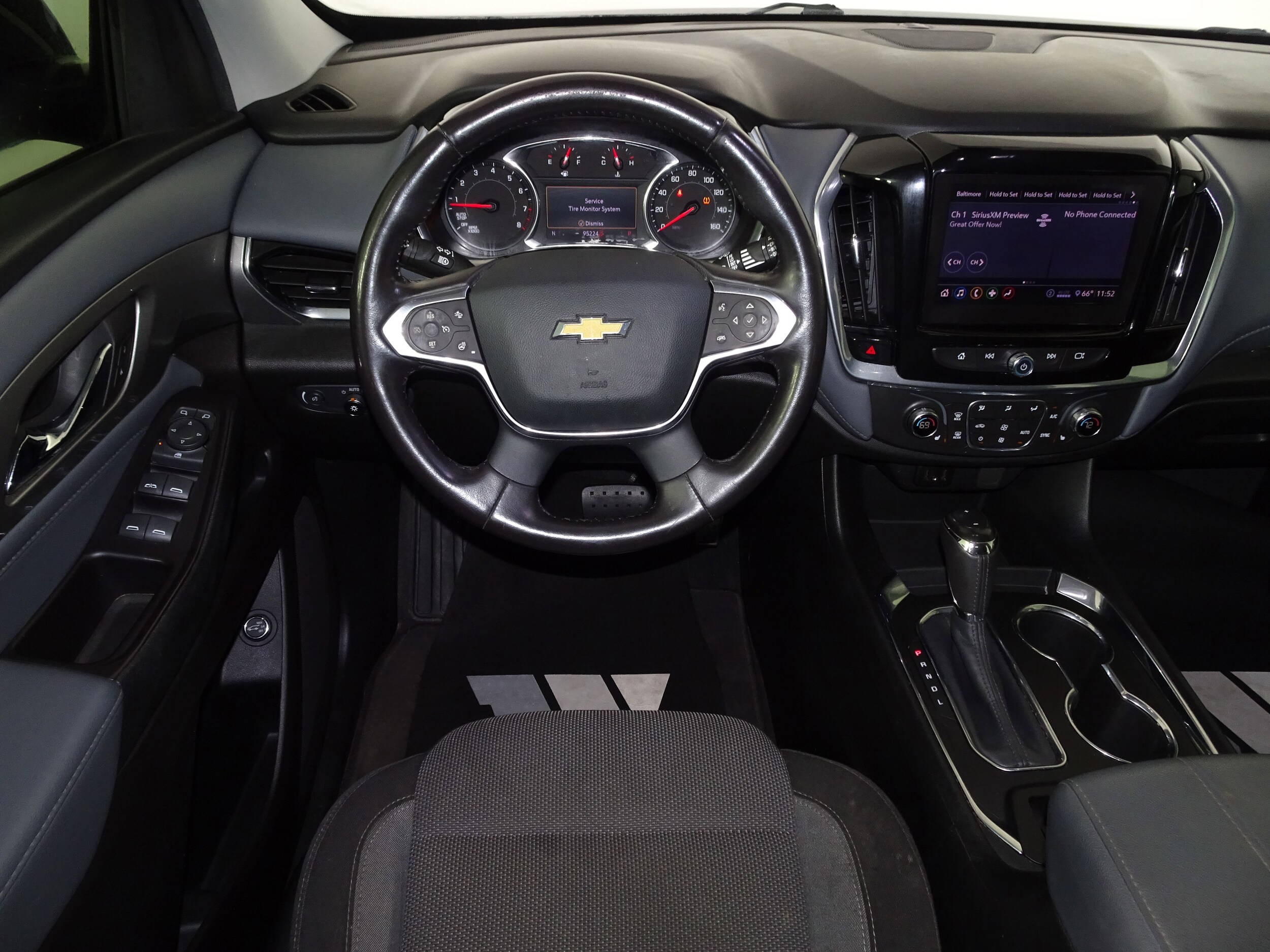 2020 Chevrolet Traverse Cloth 1LT photo 3
