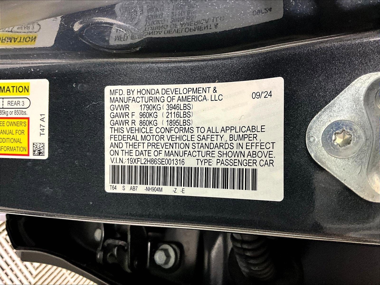 2025 Honda Civic Hatchback Sport - Photo 19