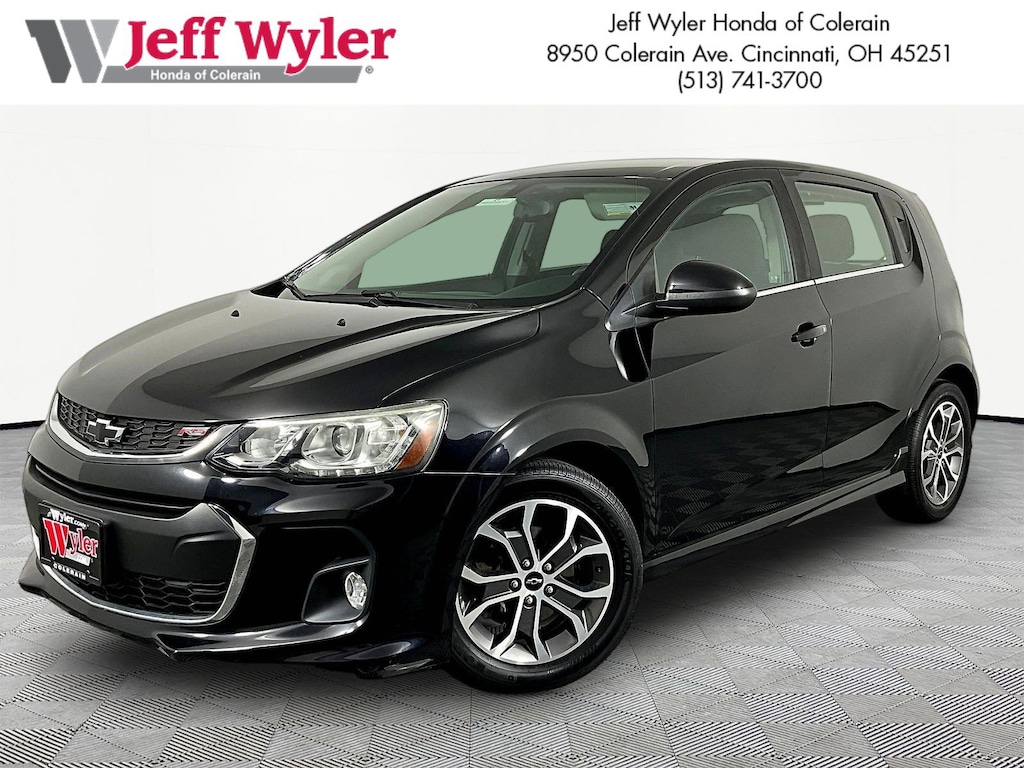 Used 2018 Chevrolet Sonic 5dr HB Auto LT w/1SD Hatchback