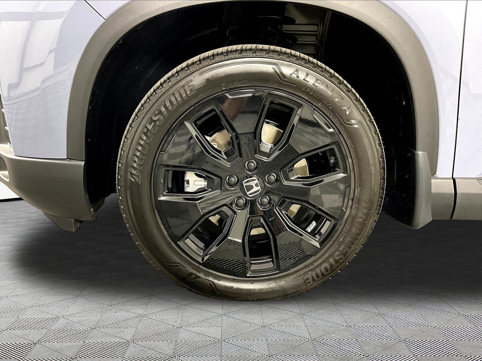 2026 Honda Pilot Black Edition - Photo 38