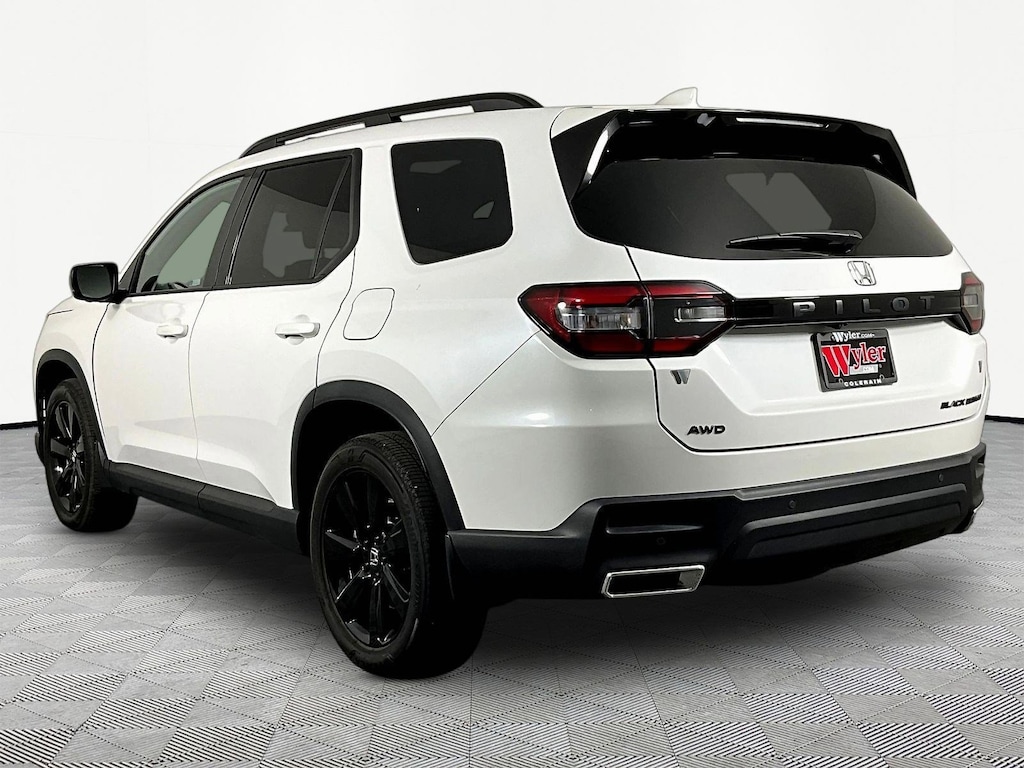 Certified 2025 Honda Pilot Black Edition AWD SUV