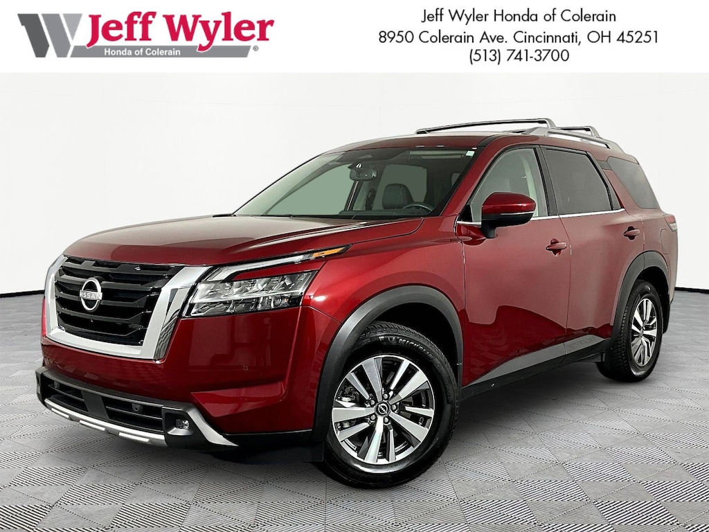 Used 2022 Nissan Pathfinder SL 4WD SUV