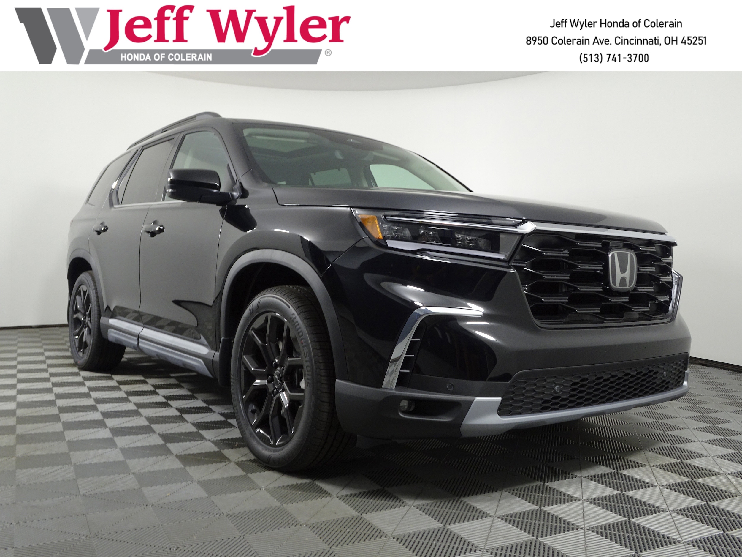 2025 Honda Pilot Touring's photo