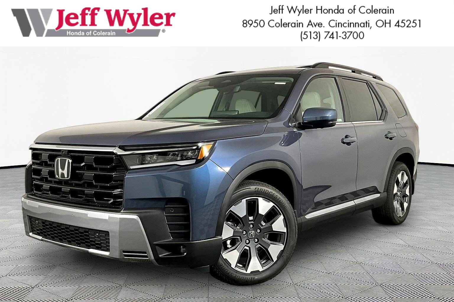 2026 Honda Pilot Touring AWD's photo