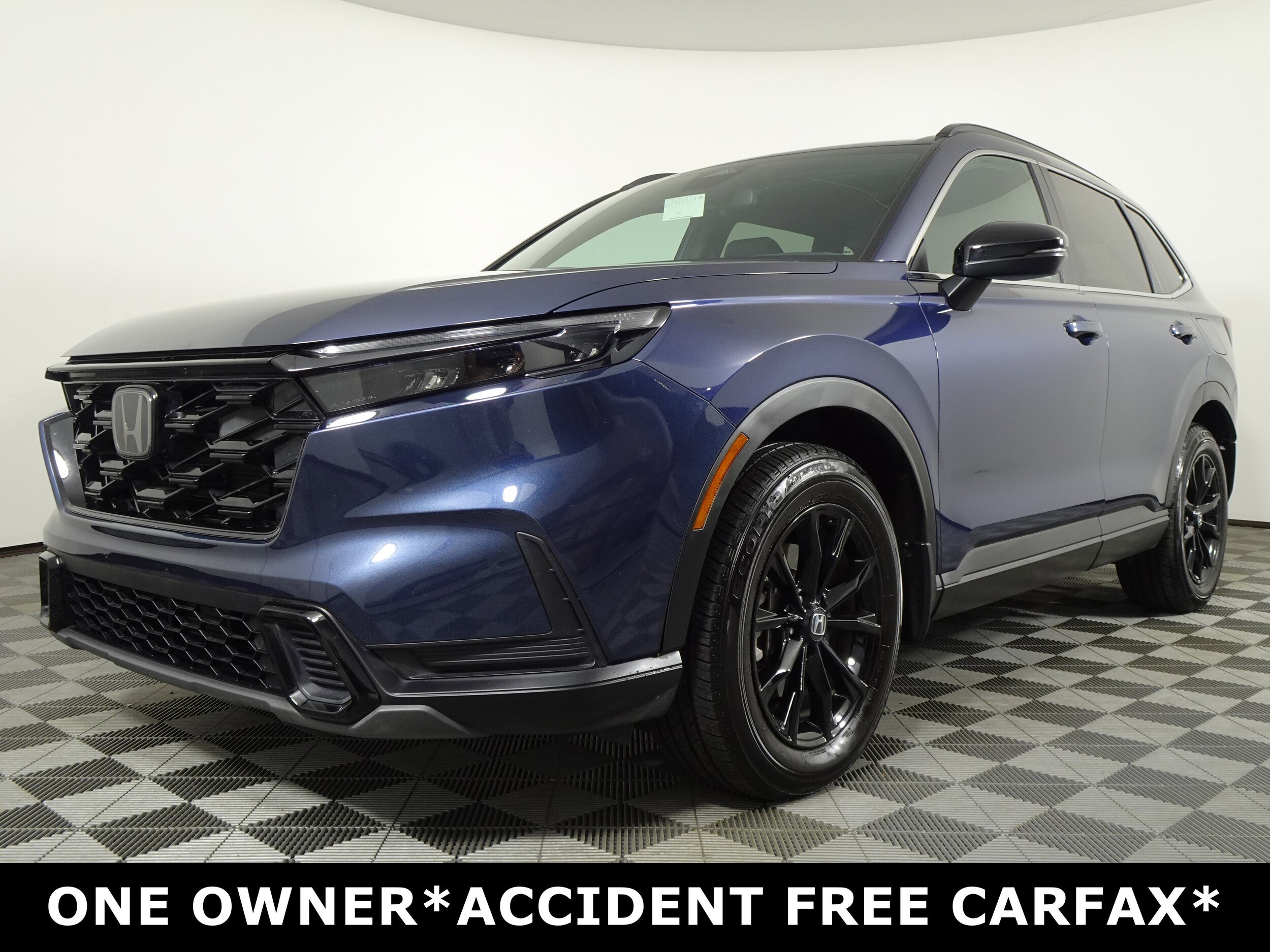 2023 Honda CR-V Hybrid Sport photo 2