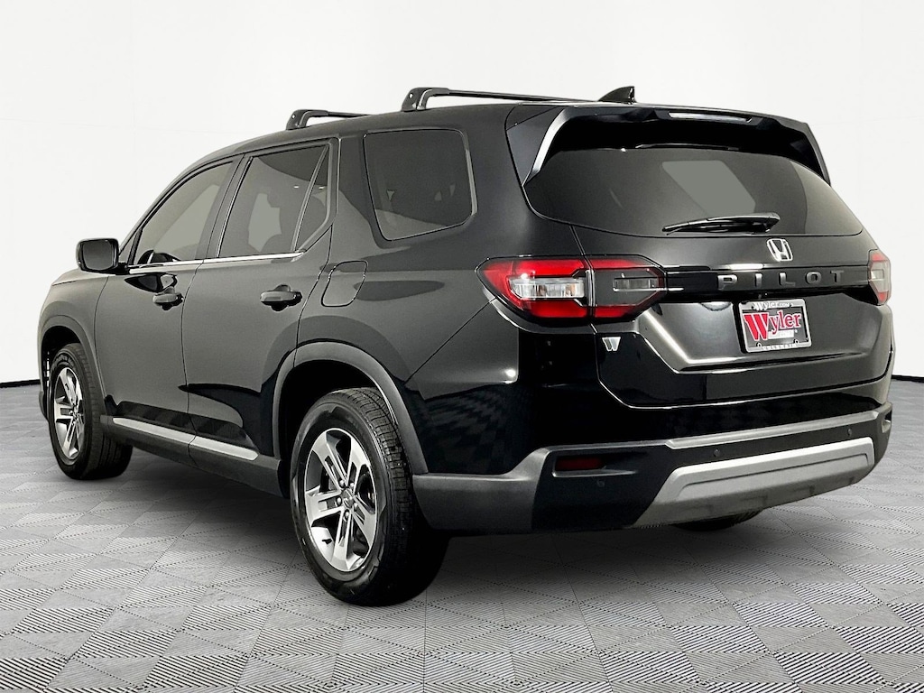 Certified 2025 Honda Pilot EX-L 2WD SUV
