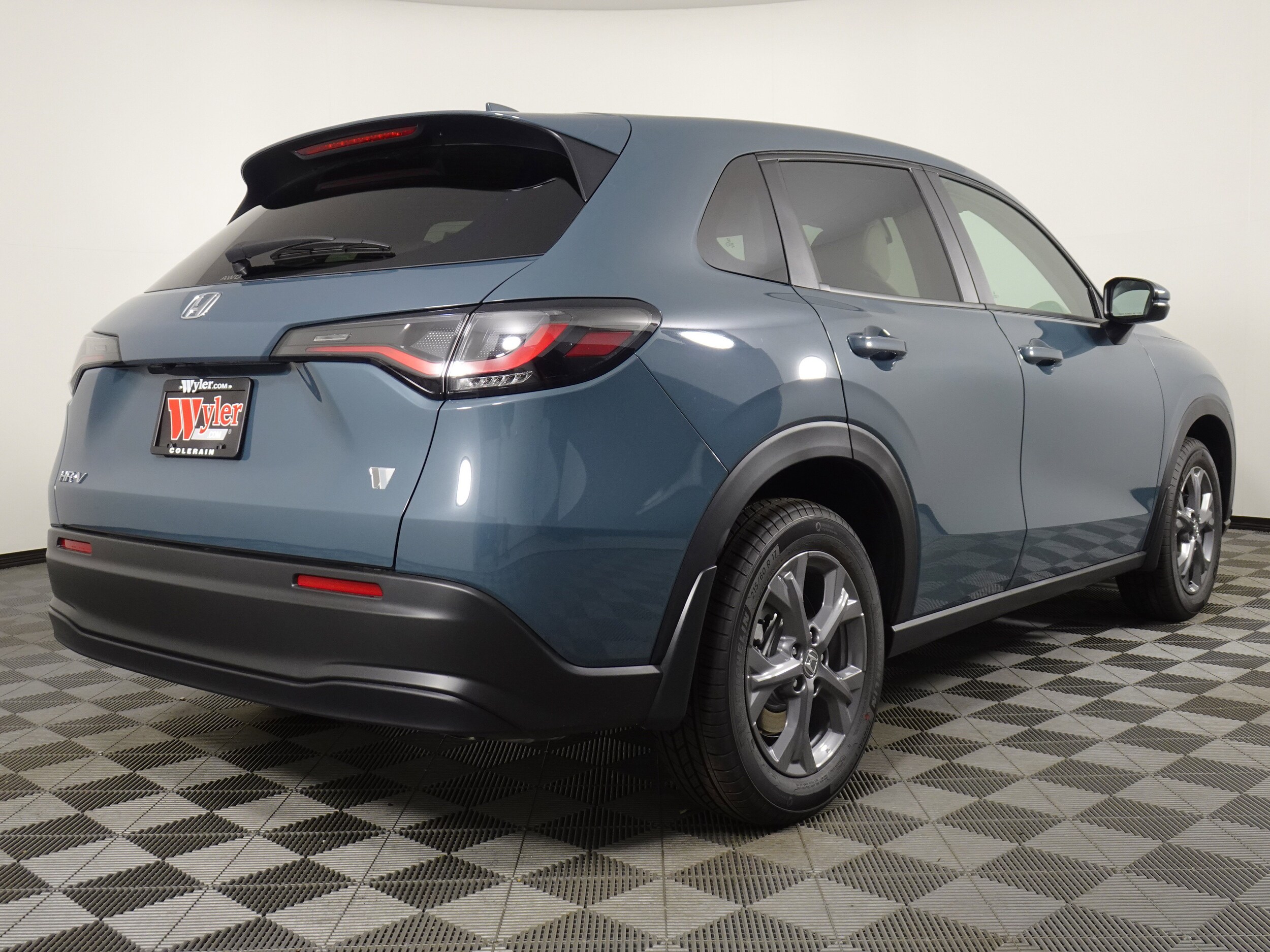 2026 Honda HR-V LX photo 3