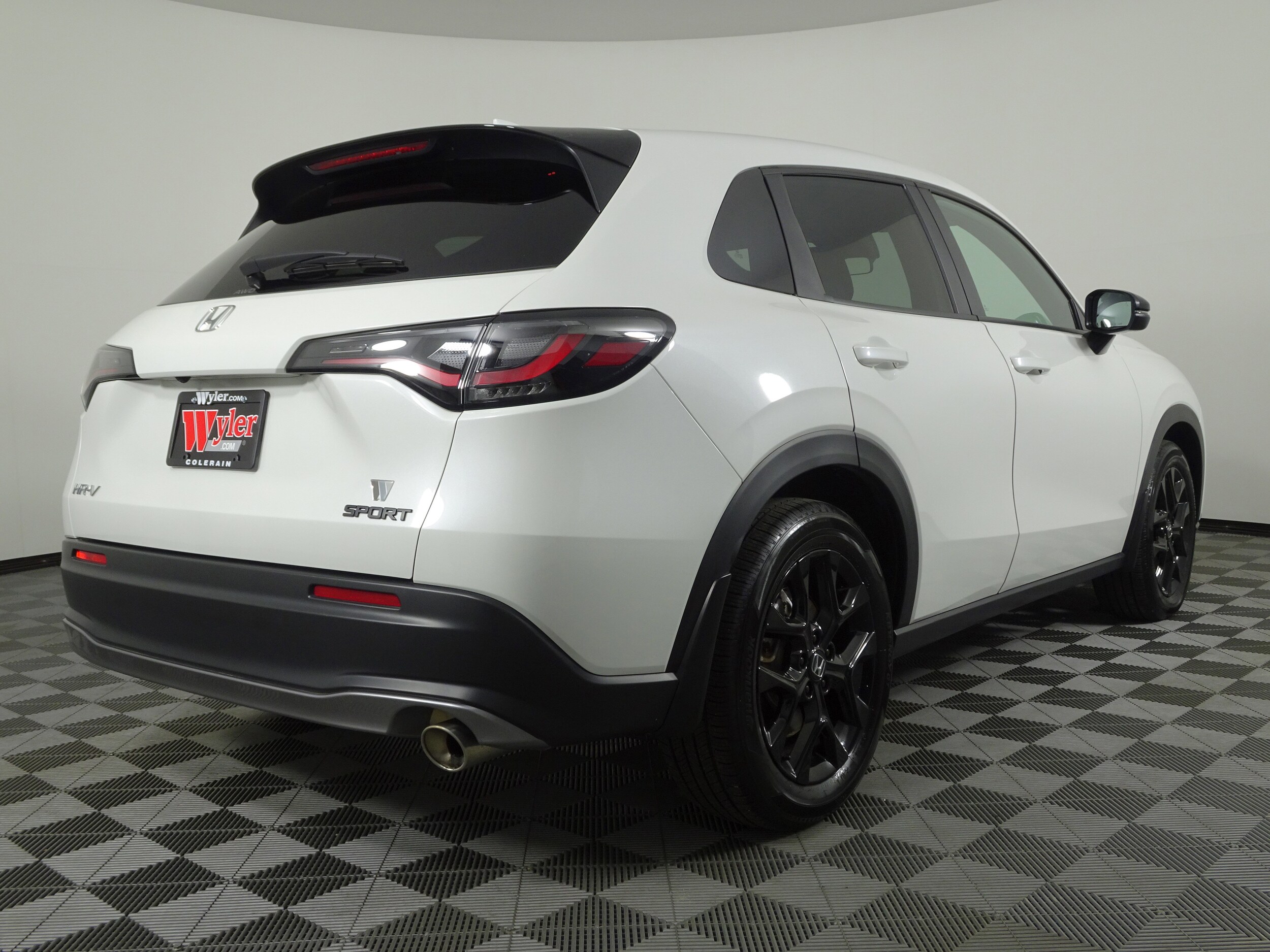 2025 Honda HR-V Sport photo 3