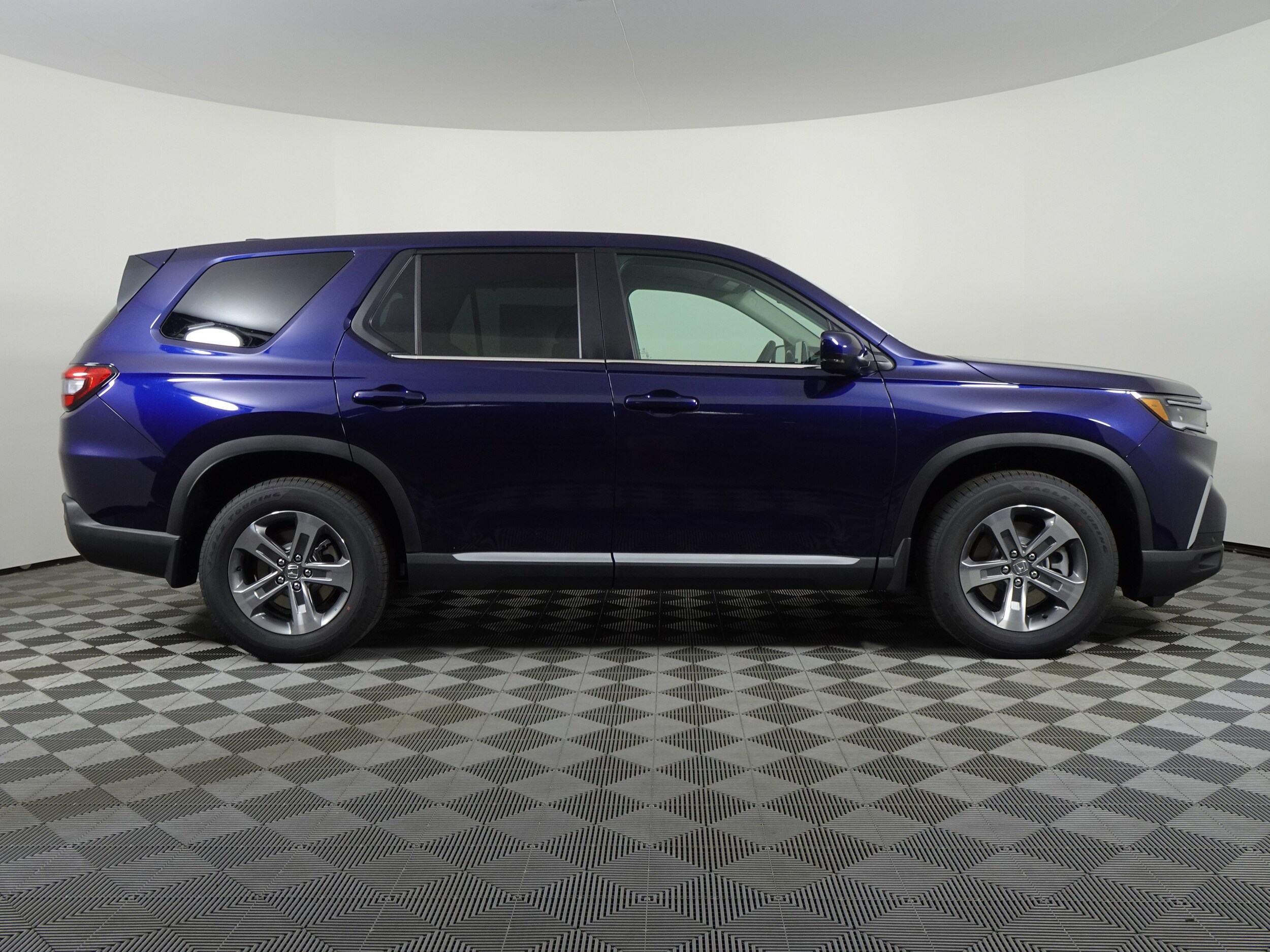 2025 Honda Pilot EX-L photo 2