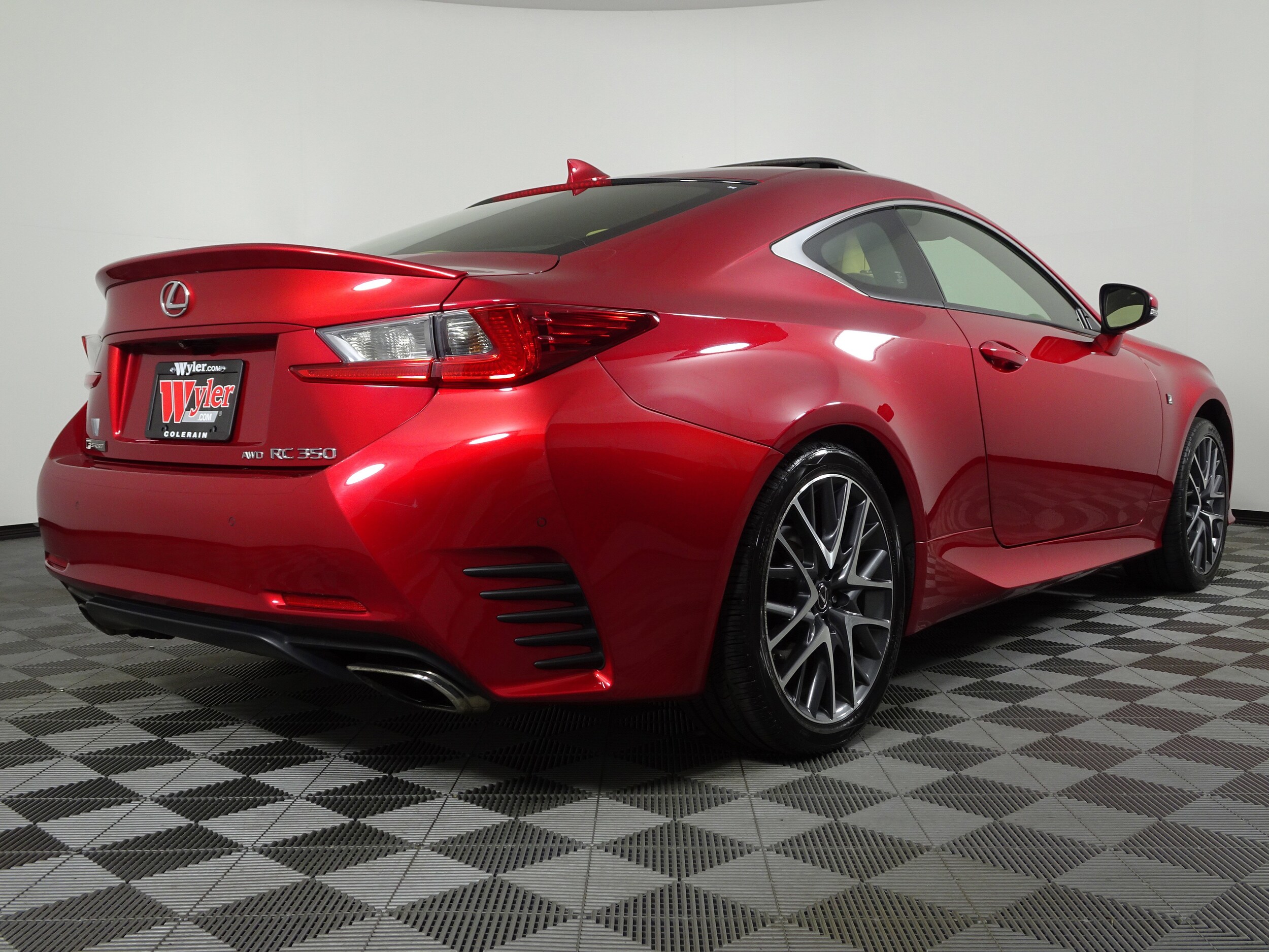 2016 Lexus RC 350 AWD photo 3