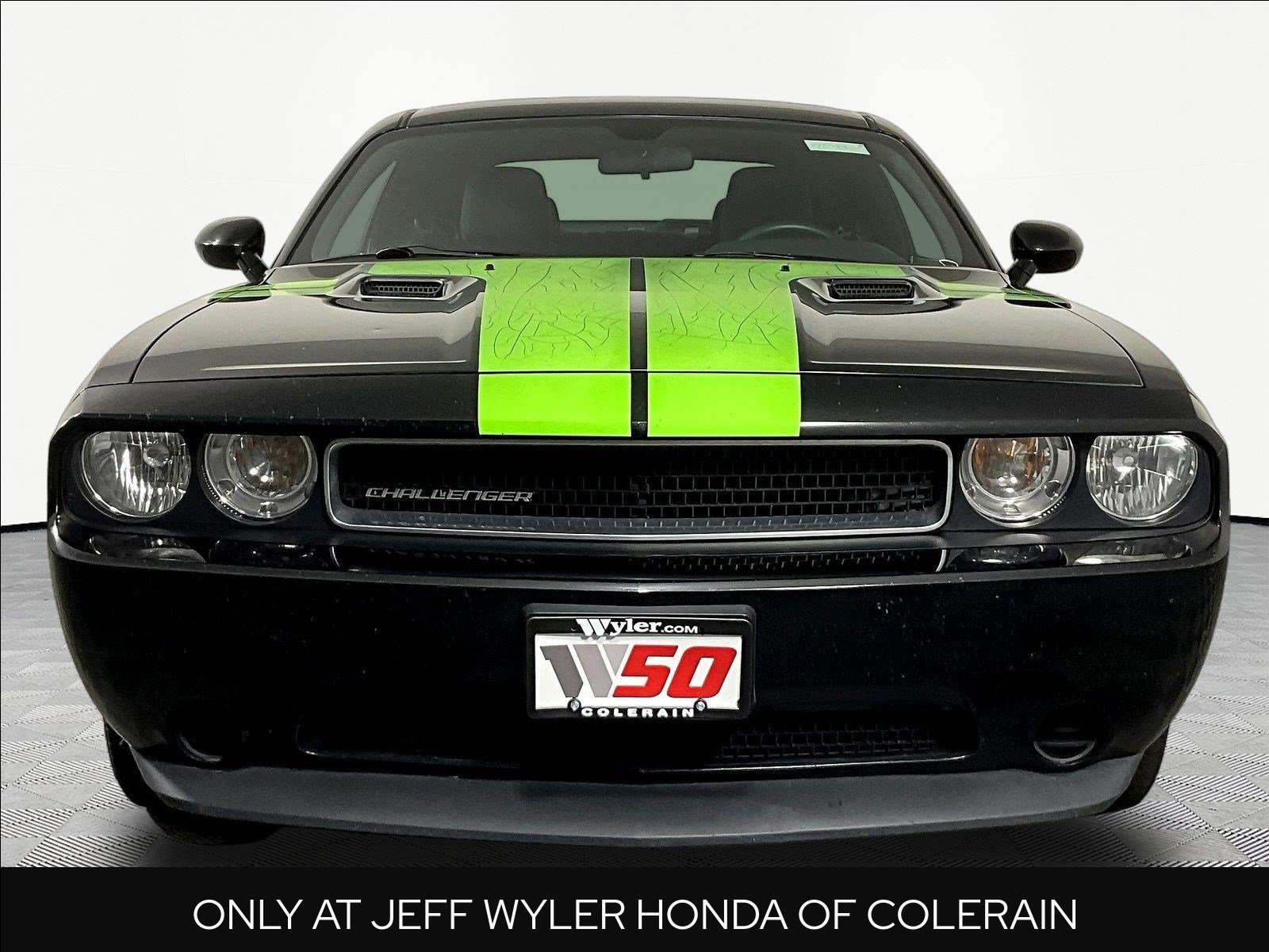 Used 2013 Dodge Challenger SXT with VIN 2C3CDYAG6DH724230 for sale in Cincinnati, OH