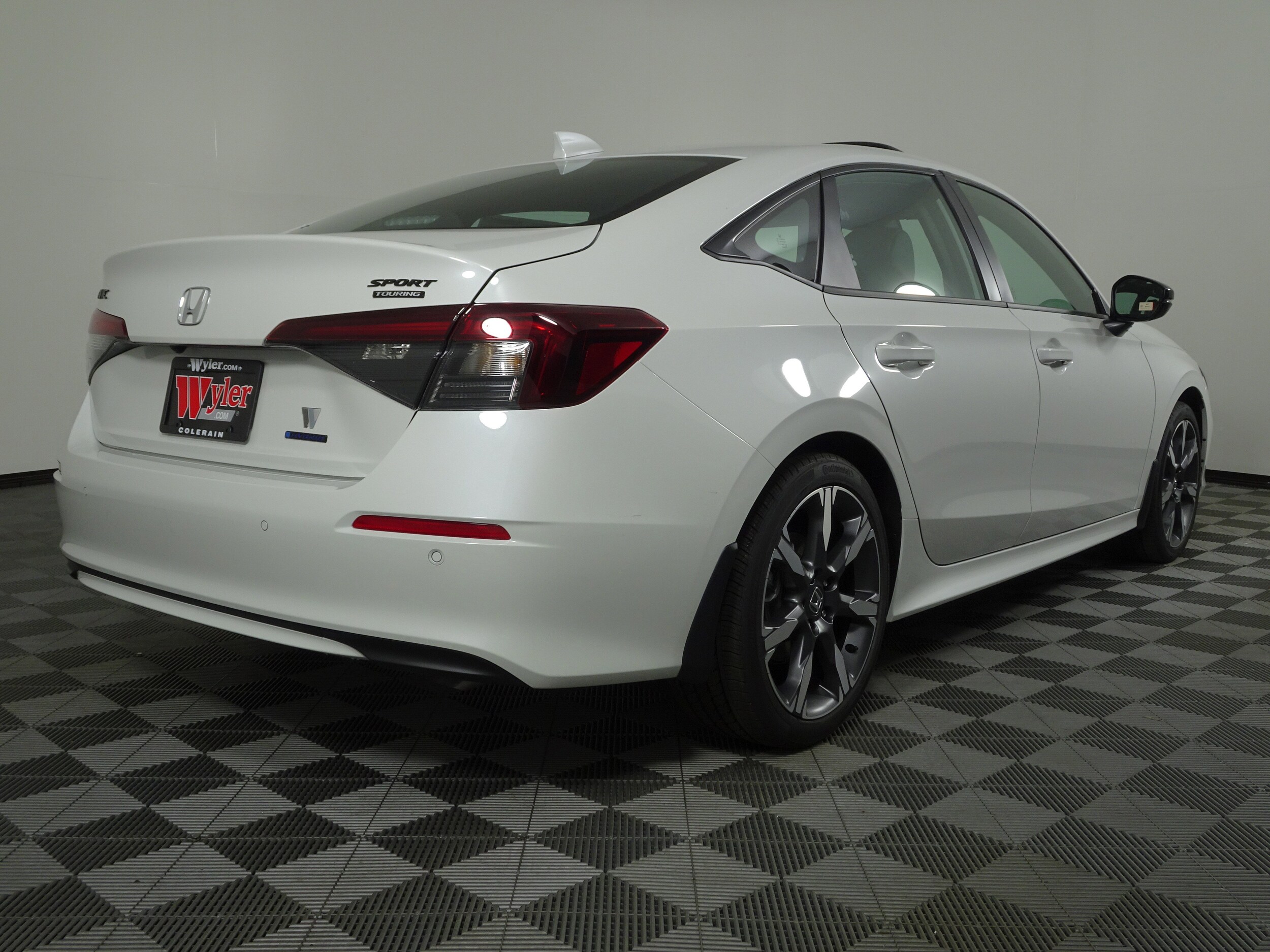 2026 Honda Civic Hybrid Sport Touring photo 2