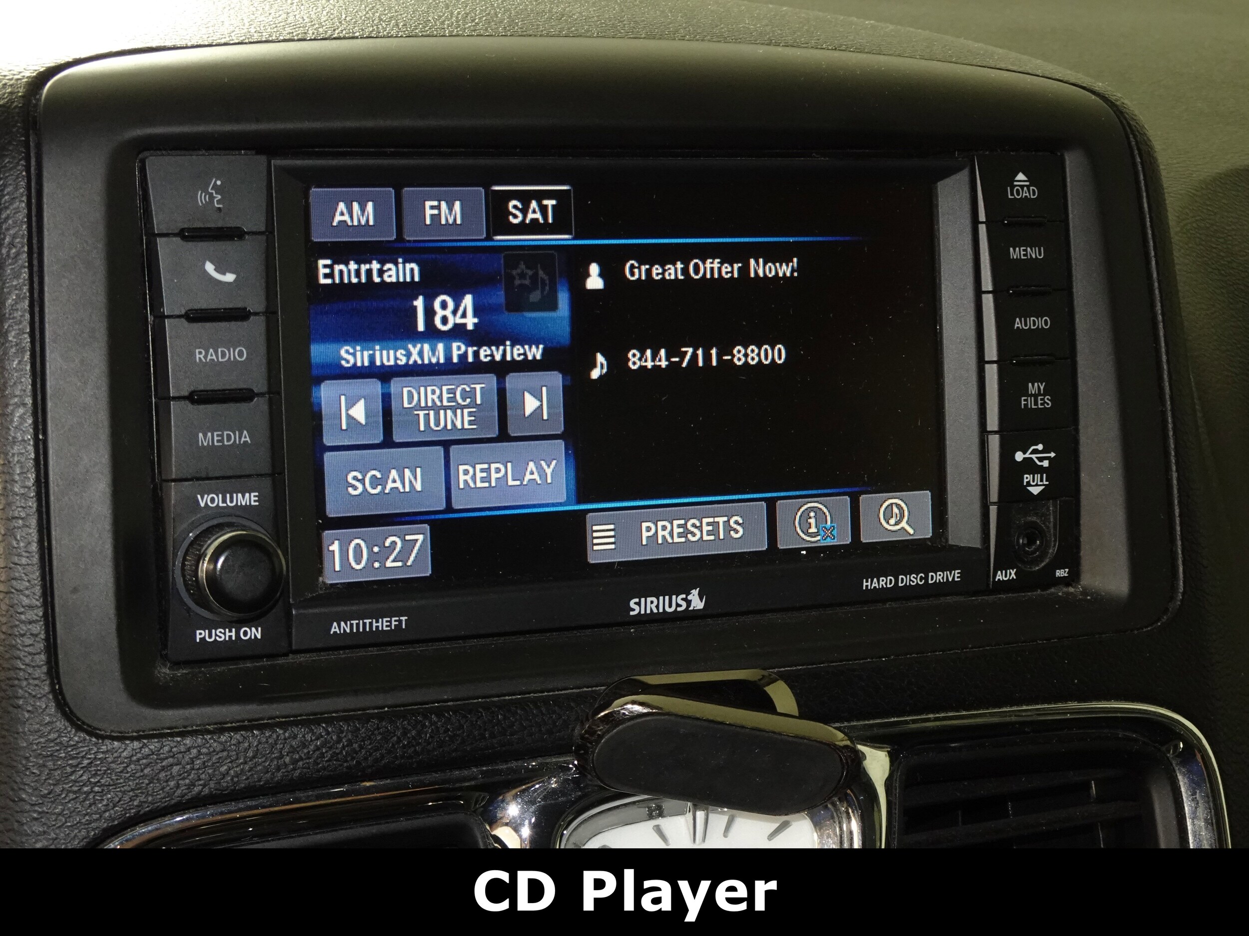 2015 Chrysler Town & Country LX photo 4