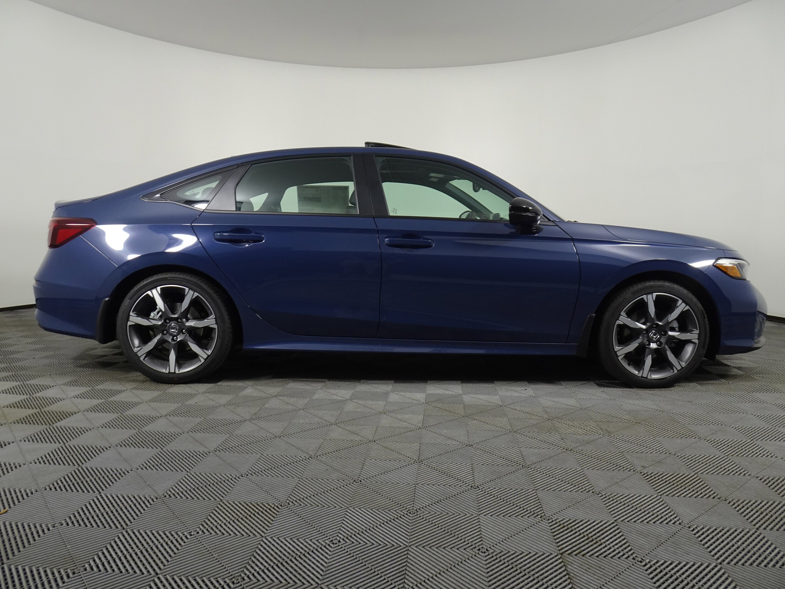 2026 Honda Civic Hybrid Sport Touring photo 2