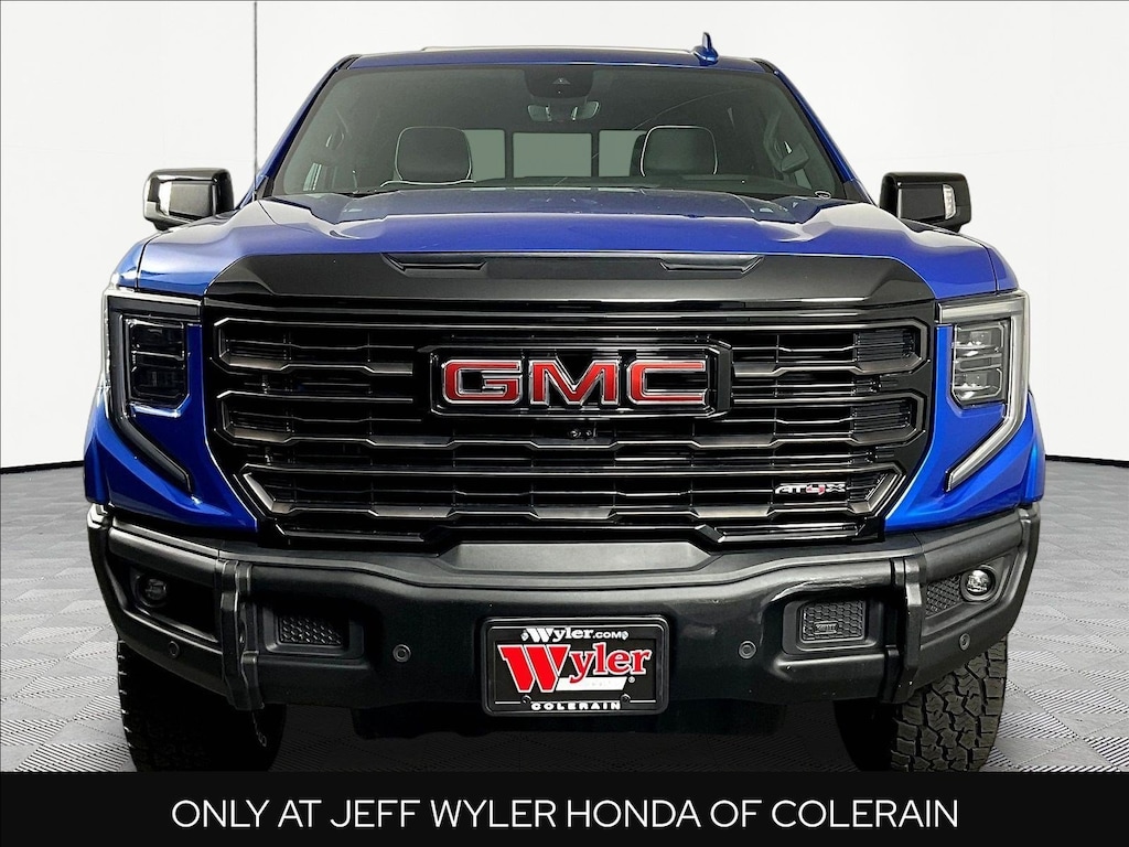 Used 2024 GMC Sierra 1500 4WD Crew Cab 147 AT4X Truck Crew Cab
