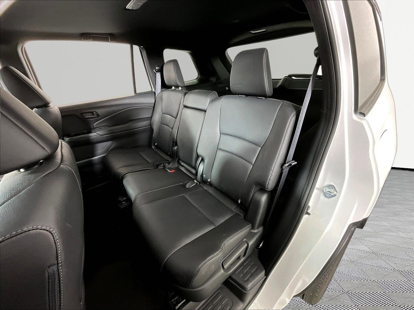2023 Honda Passport EX-L - Photo 22