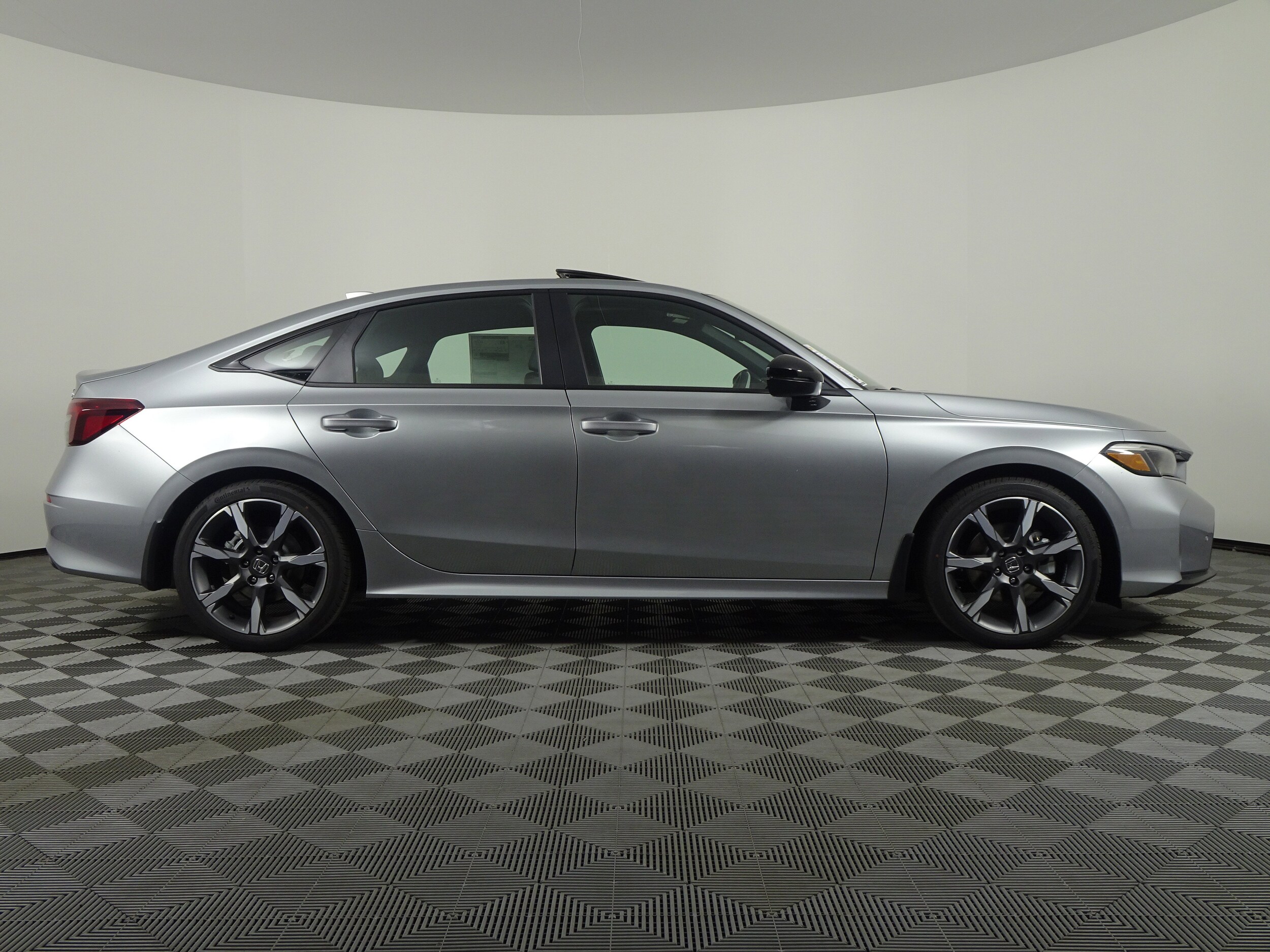 2026 Honda Civic Hybrid Sport Touring photo 2