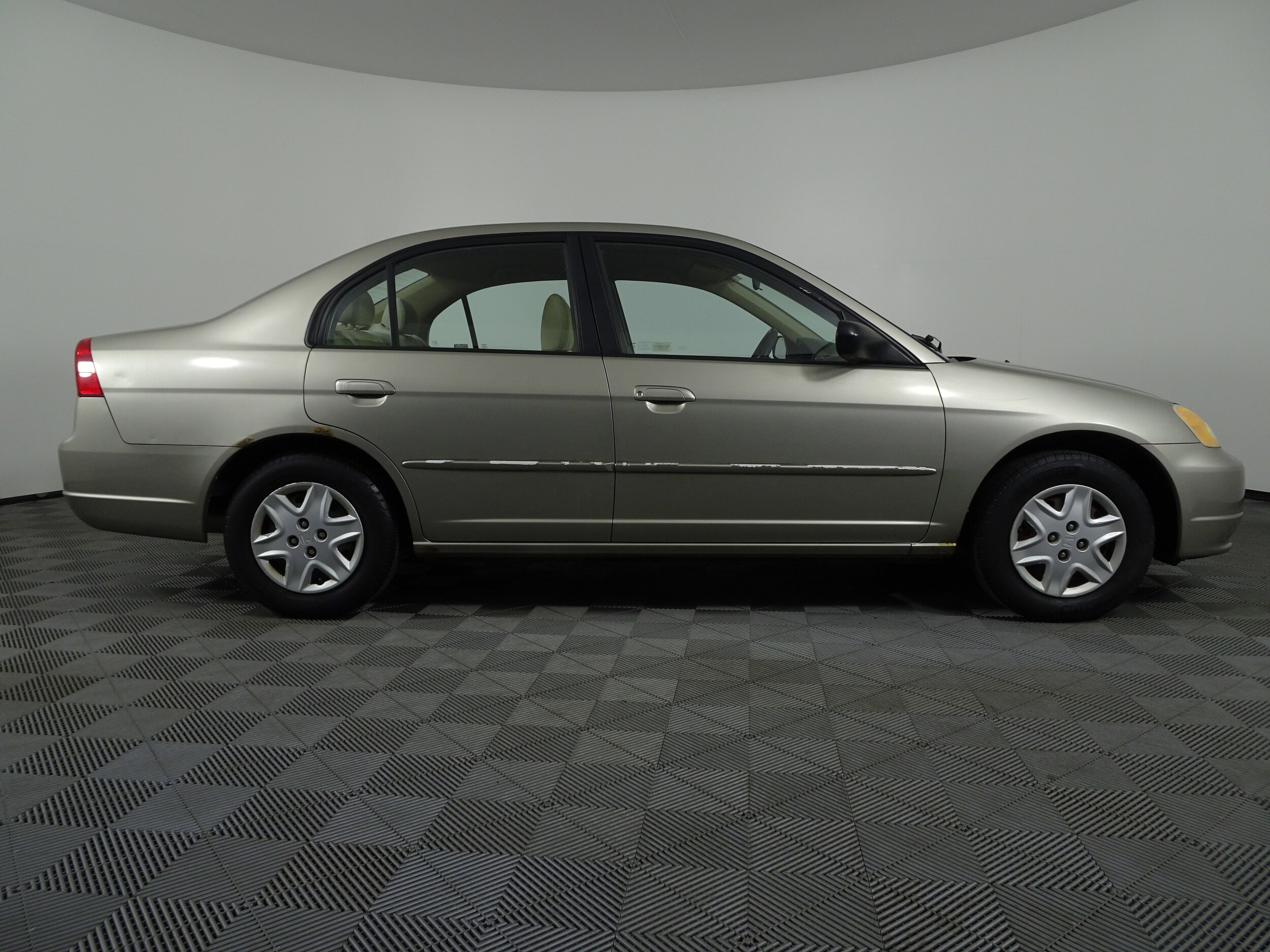 2003 Honda Civic LX photo 2