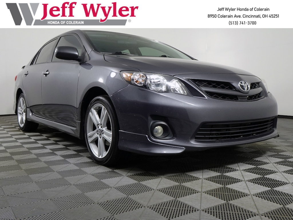 Used 2013 Toyota Corolla 4dr Sdn Auto S Sedan