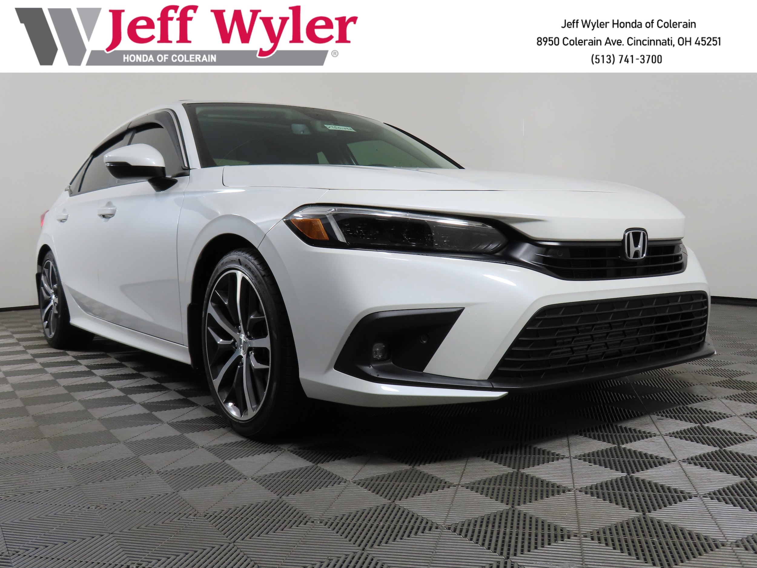 2023 Honda Civic Touring's photo